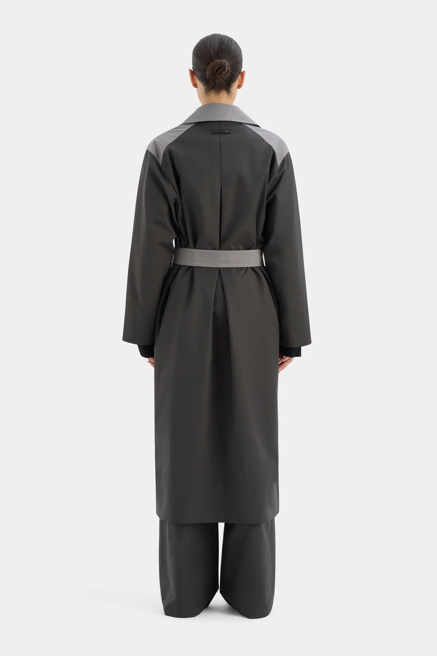 SIR Wesley Trench in Charcoal | The New Trend