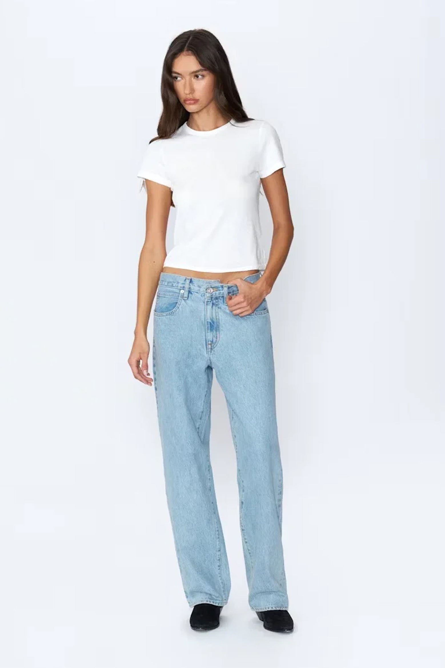 The SLVRLAKE Tess Low Rise Relaxed Curve Jean in Clear Skies available at The New Trend.