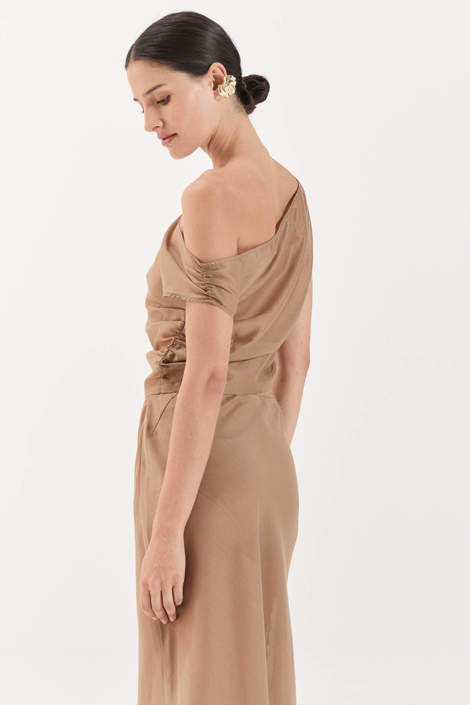SOLAQUA GENEVIEVE TOP AND FRANCESCA BIAS SKIRT IN TOFFEE | THE NEW TREND 