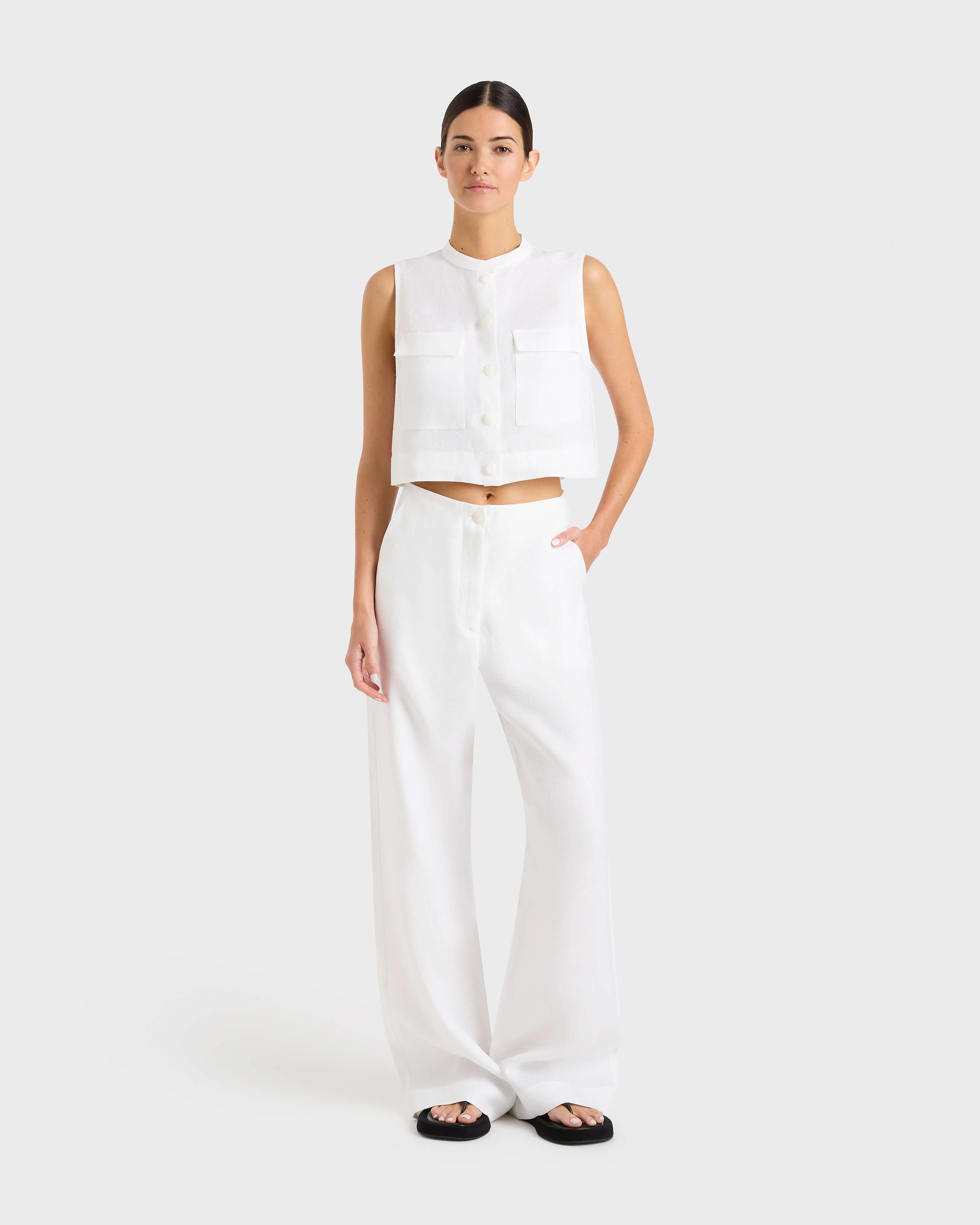 The Bondi Born Delphi pants in white are available at The New Trend