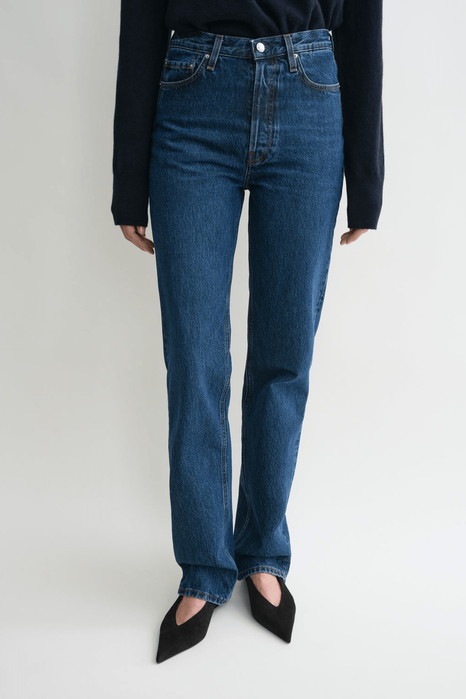 TOTEME CLASSIC CUT DENIM FULL LENGTH | THE NEW TREND