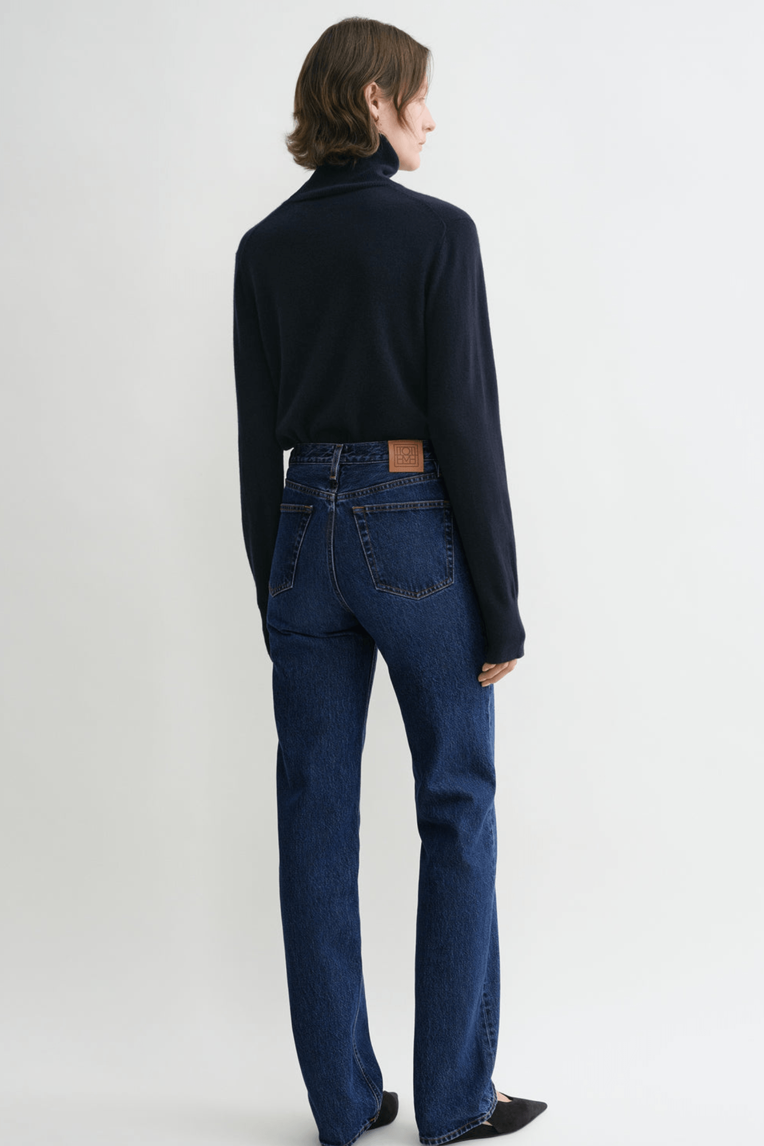 TOTEME CLASSIC CUT DENIM FULL LENGTH | THE NEW TREND