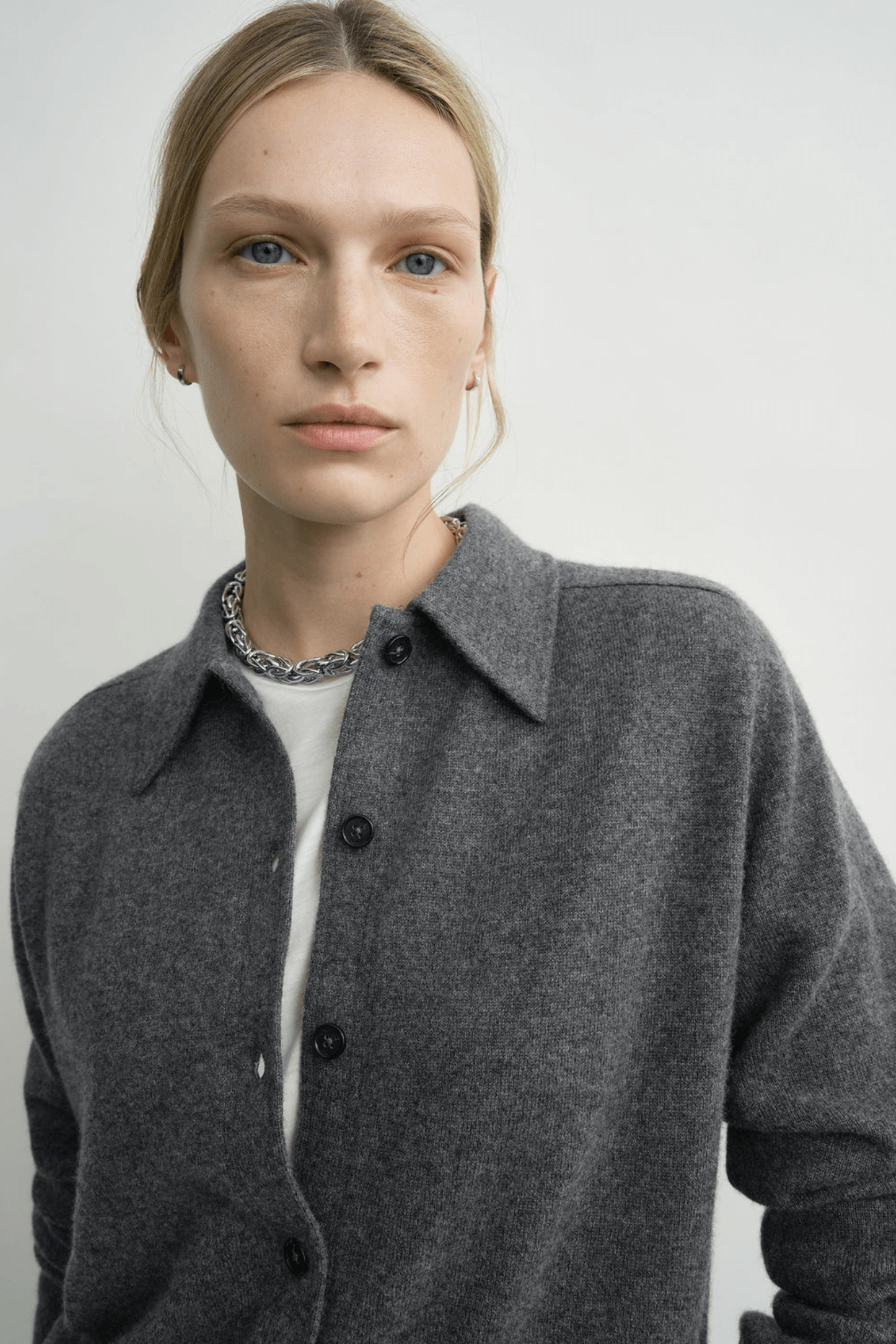 TOTEME RAGLAN-SLEEVE CASHMERE CARDIGAN | THE NEW TREND
