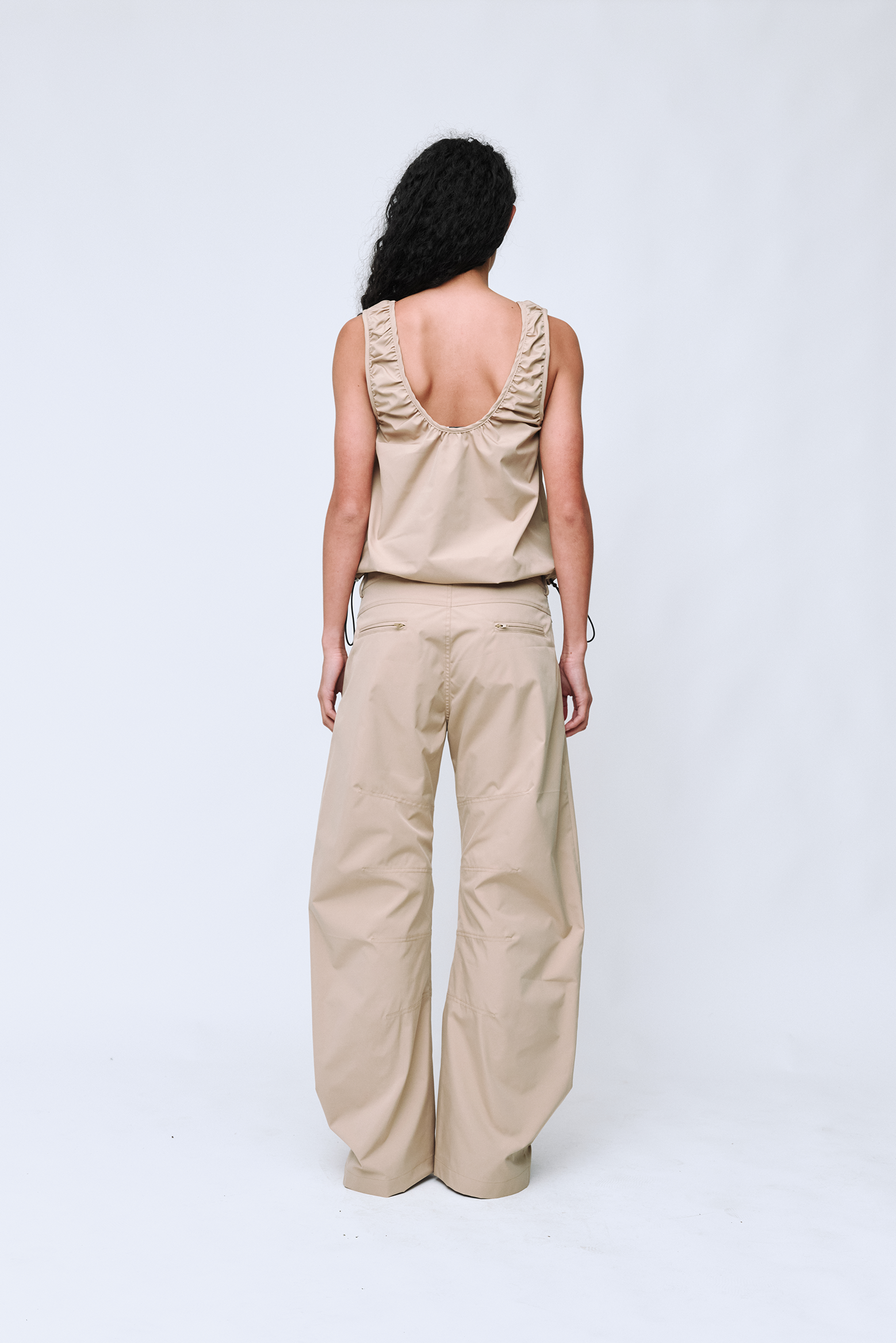WYNN HAMLYN BUNGY TANK IN SAND | THE NEW TREND