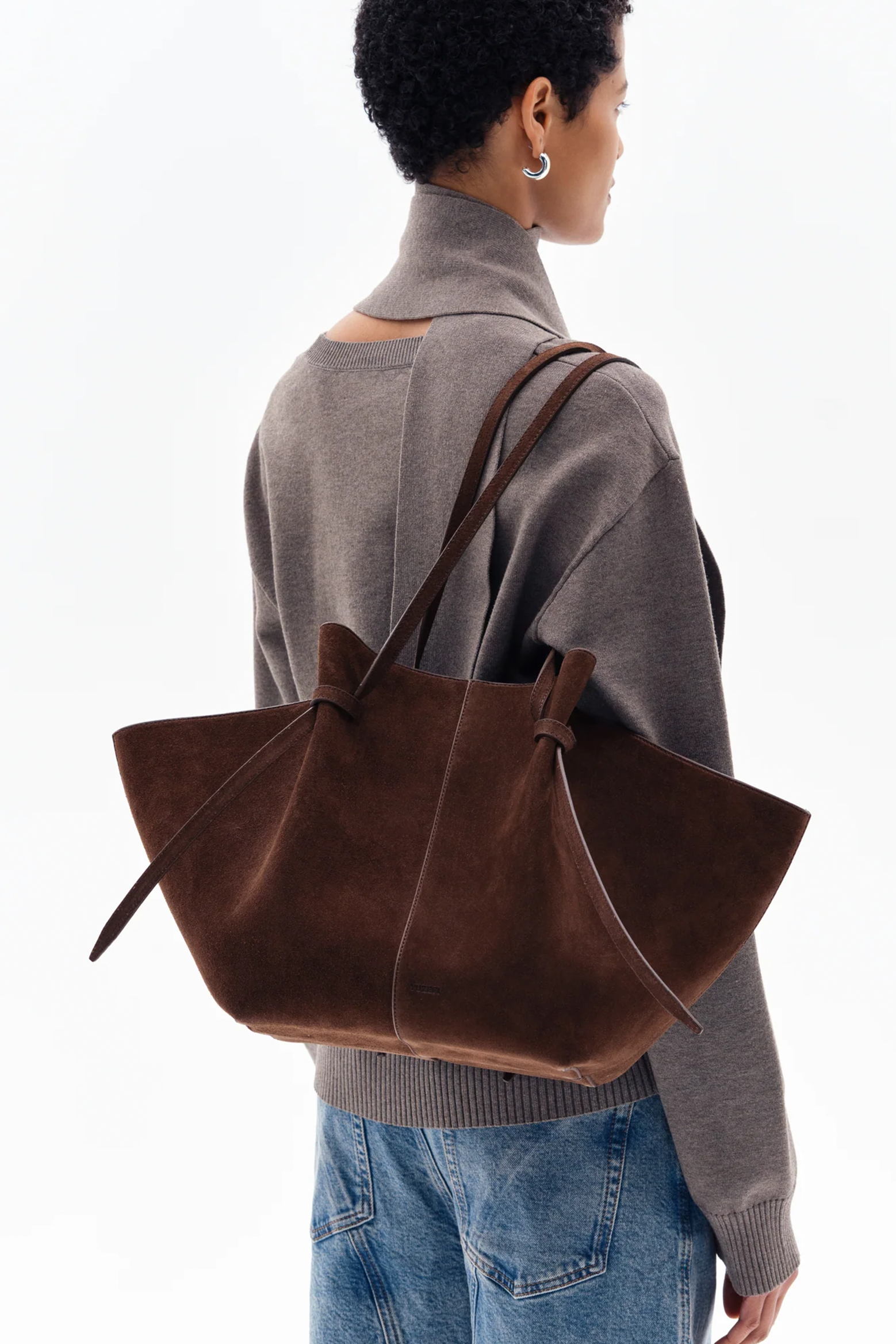 LARGE MOCHI SUEDE BAG