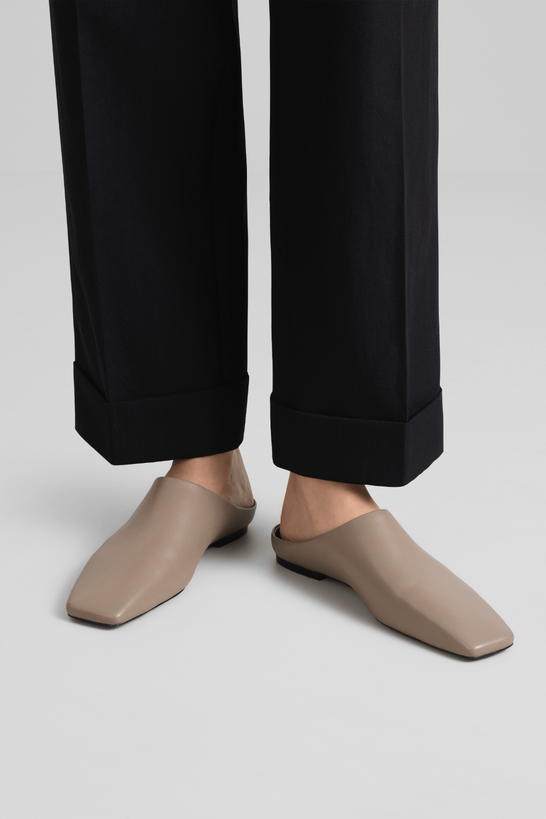 GRIFFIN FLAT