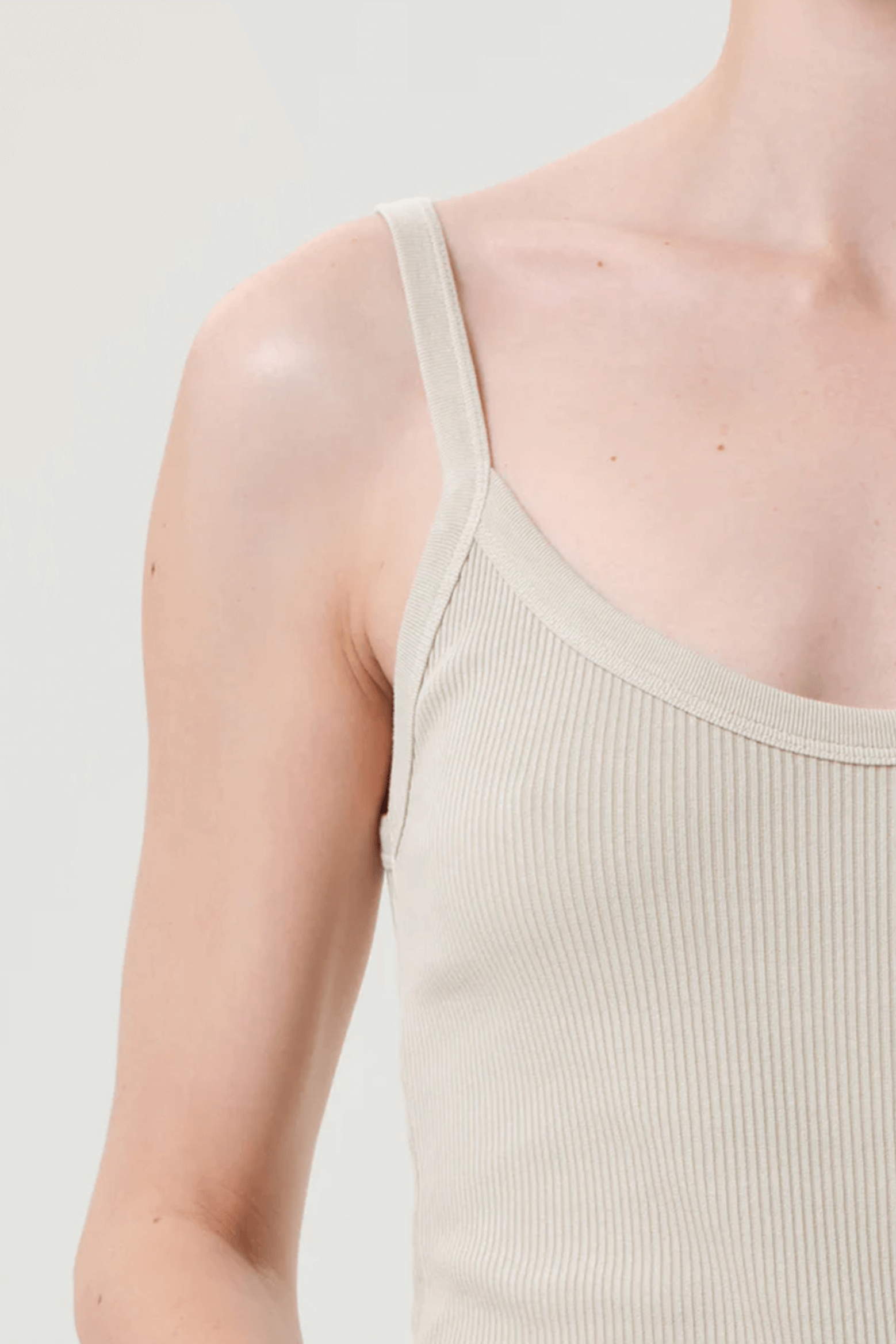 AGOLDE JORDAN TANK | THE NEW TREND