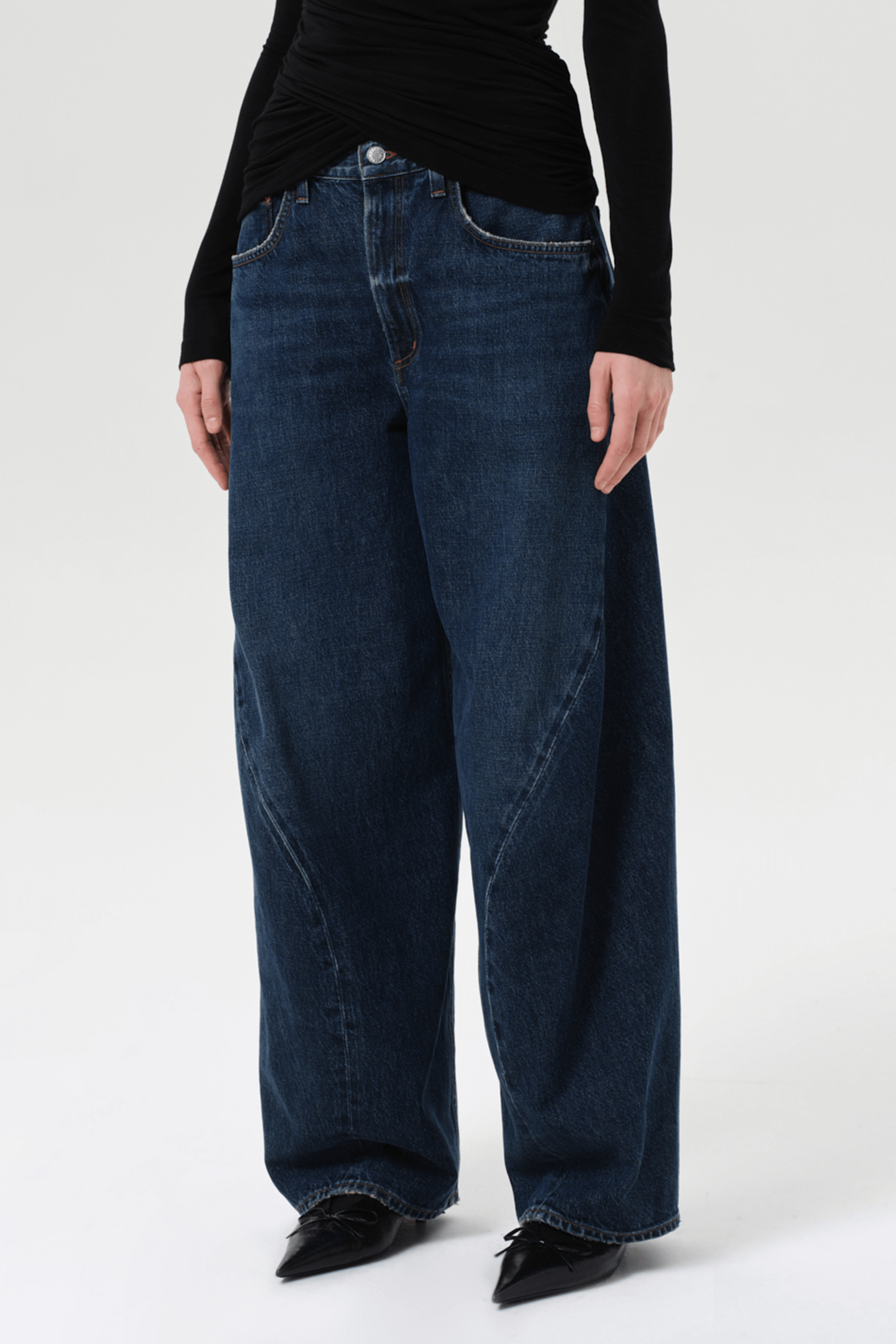 AGOLDE TWIST JEAN IN NEXUS | THE NEW TREND