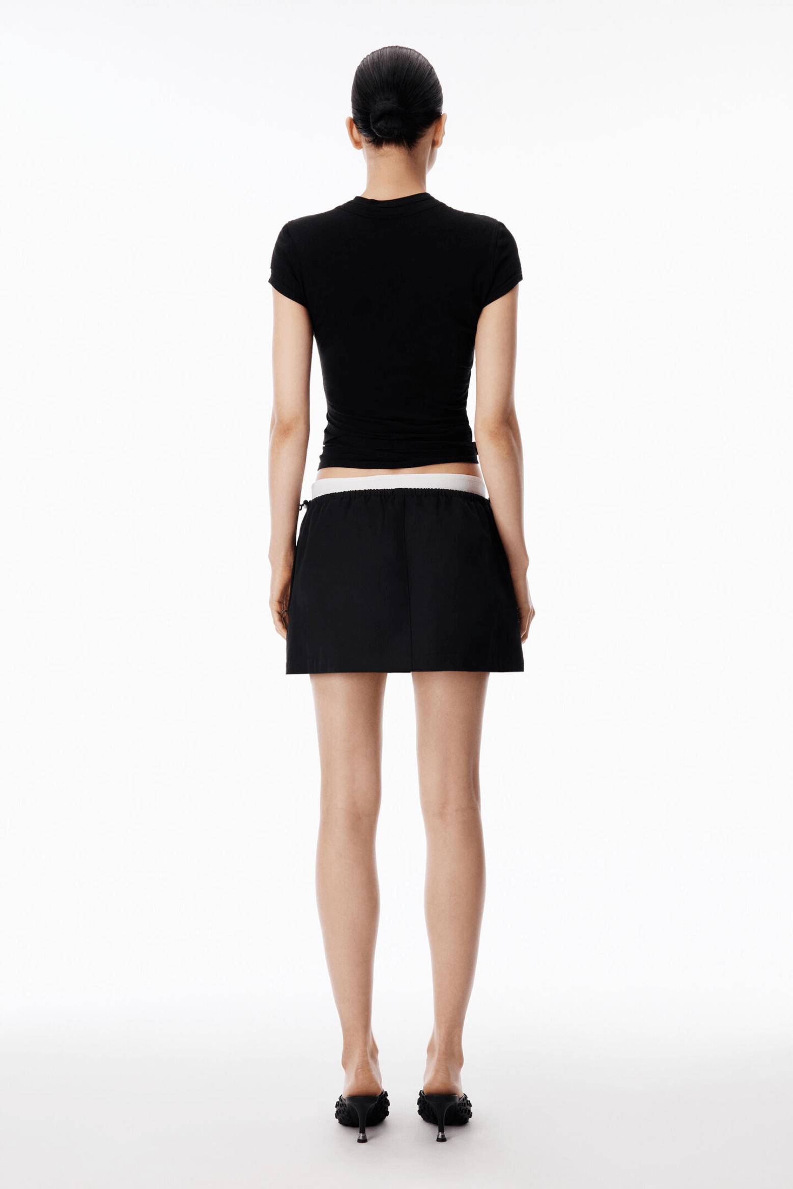 MID-RISE MINI LOGO ELASTIC SKIRT