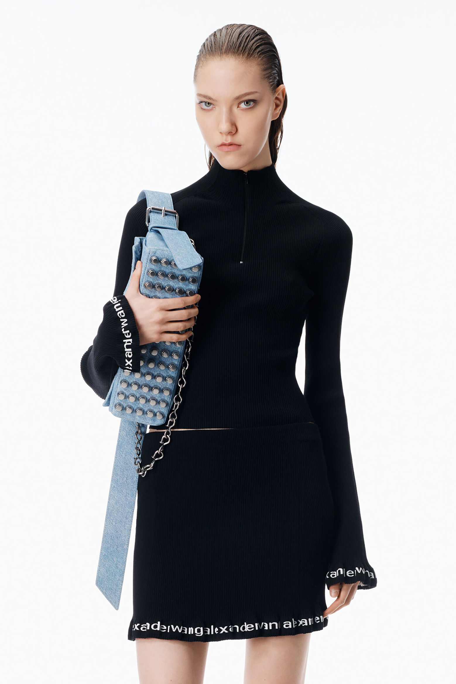 RIBBED LS ZIP TURTLENECK PULLOVER W/LOGO