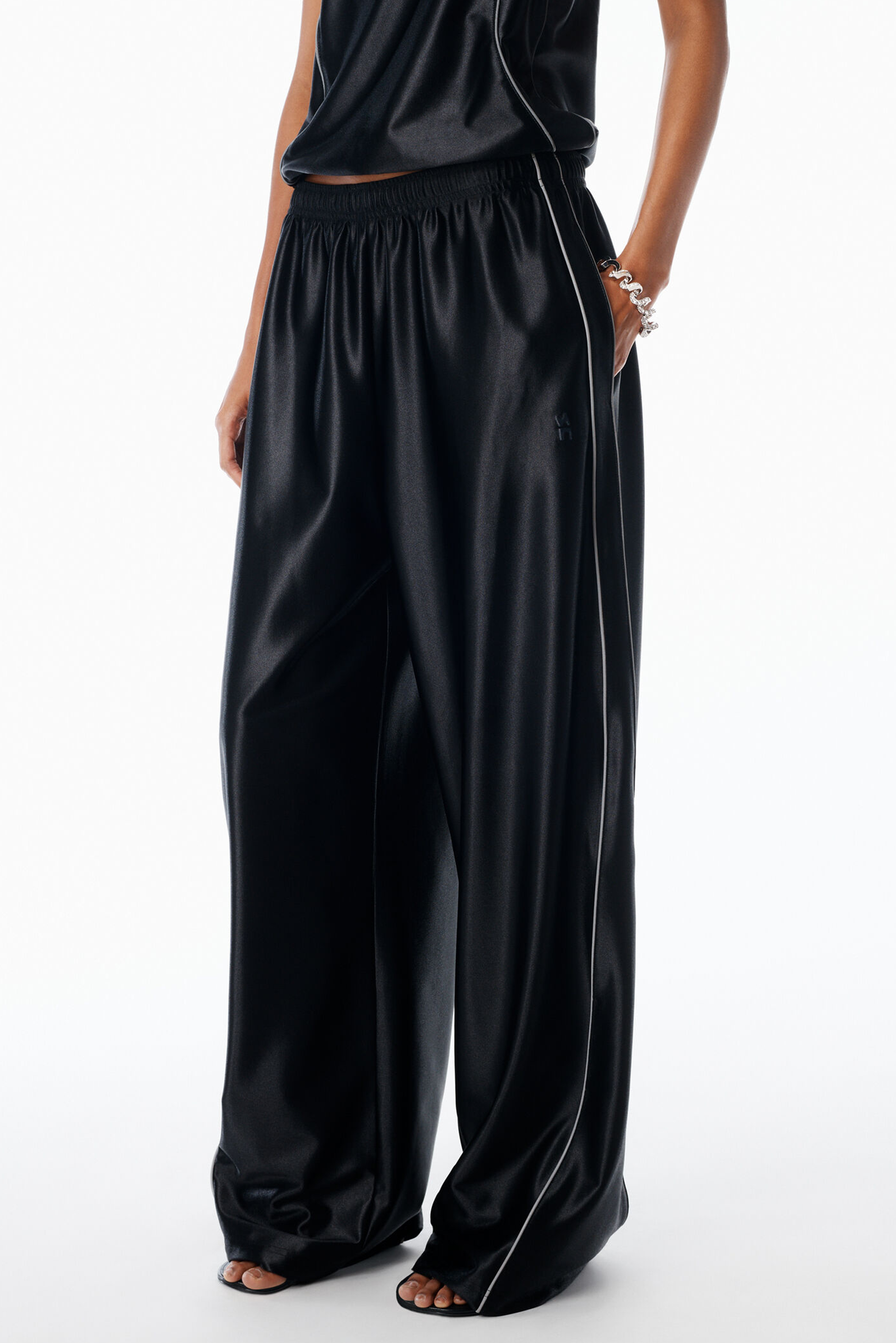 MID-RISE TRACKPANT W/REFLECTIVE PIPING