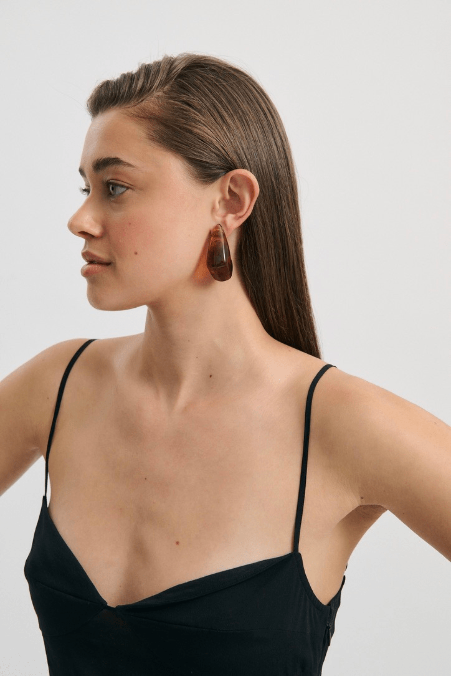 ASTA RESIN EARRING