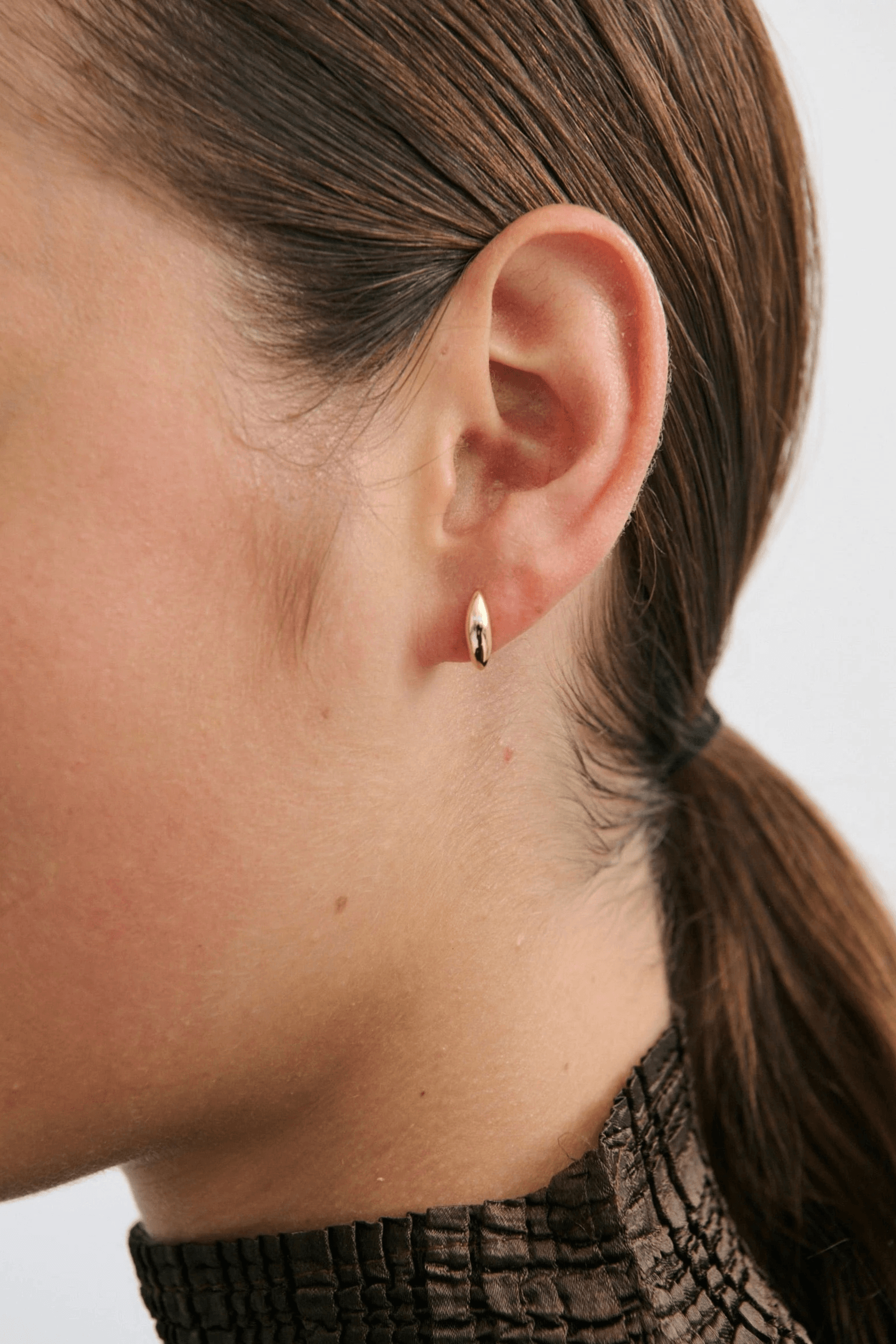 CRESCENT STUD