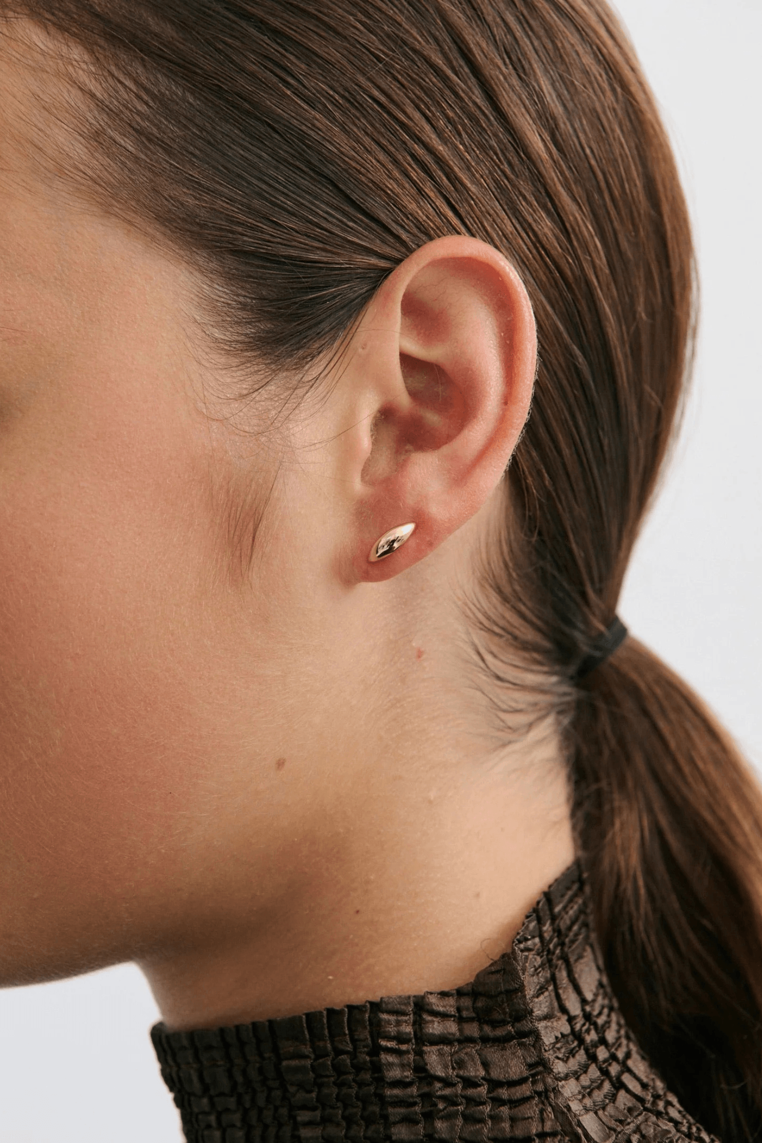 CRESCENT STUD