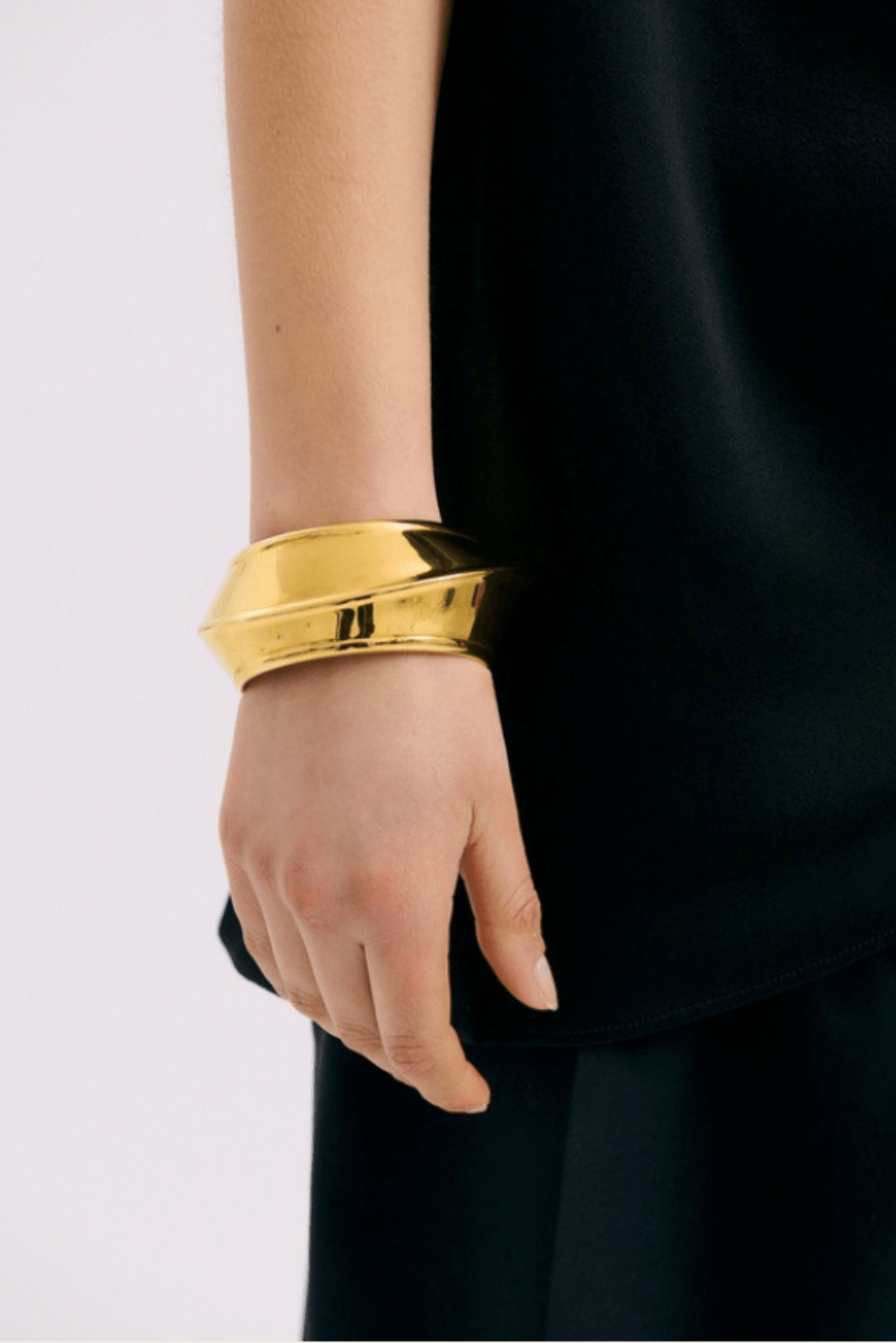 JUNE BANGLE MEDIUM