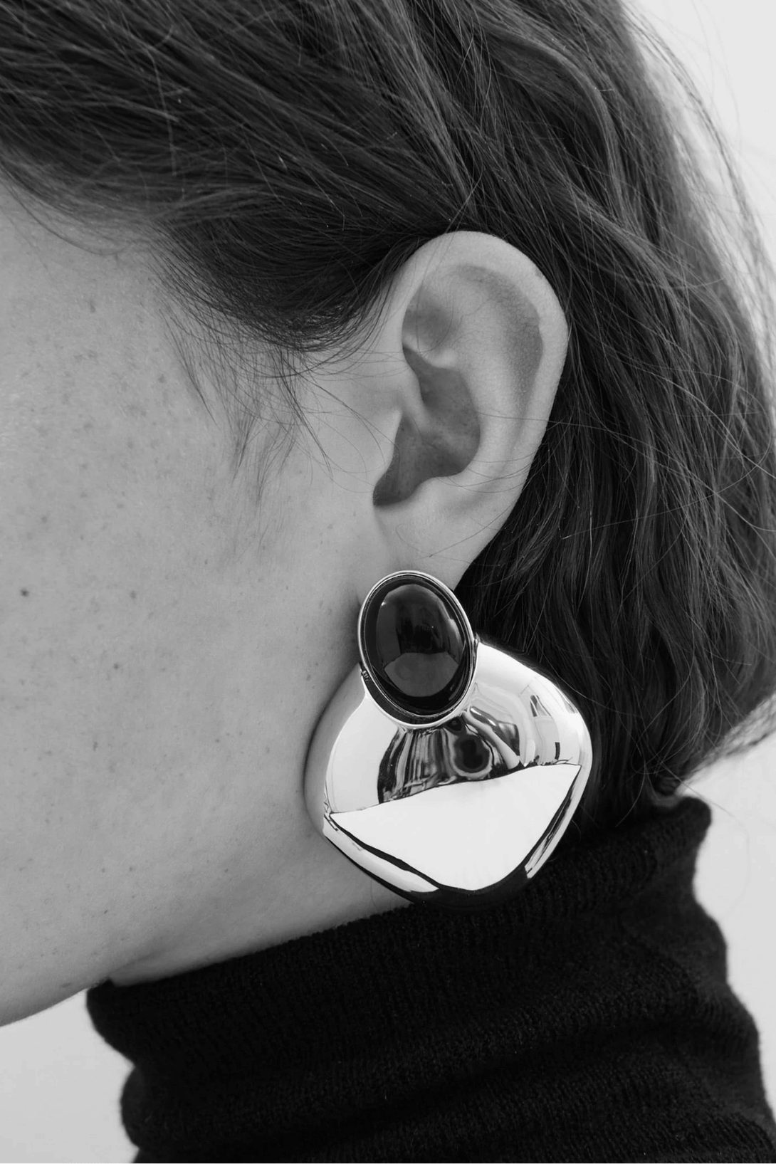 OLA EARRING