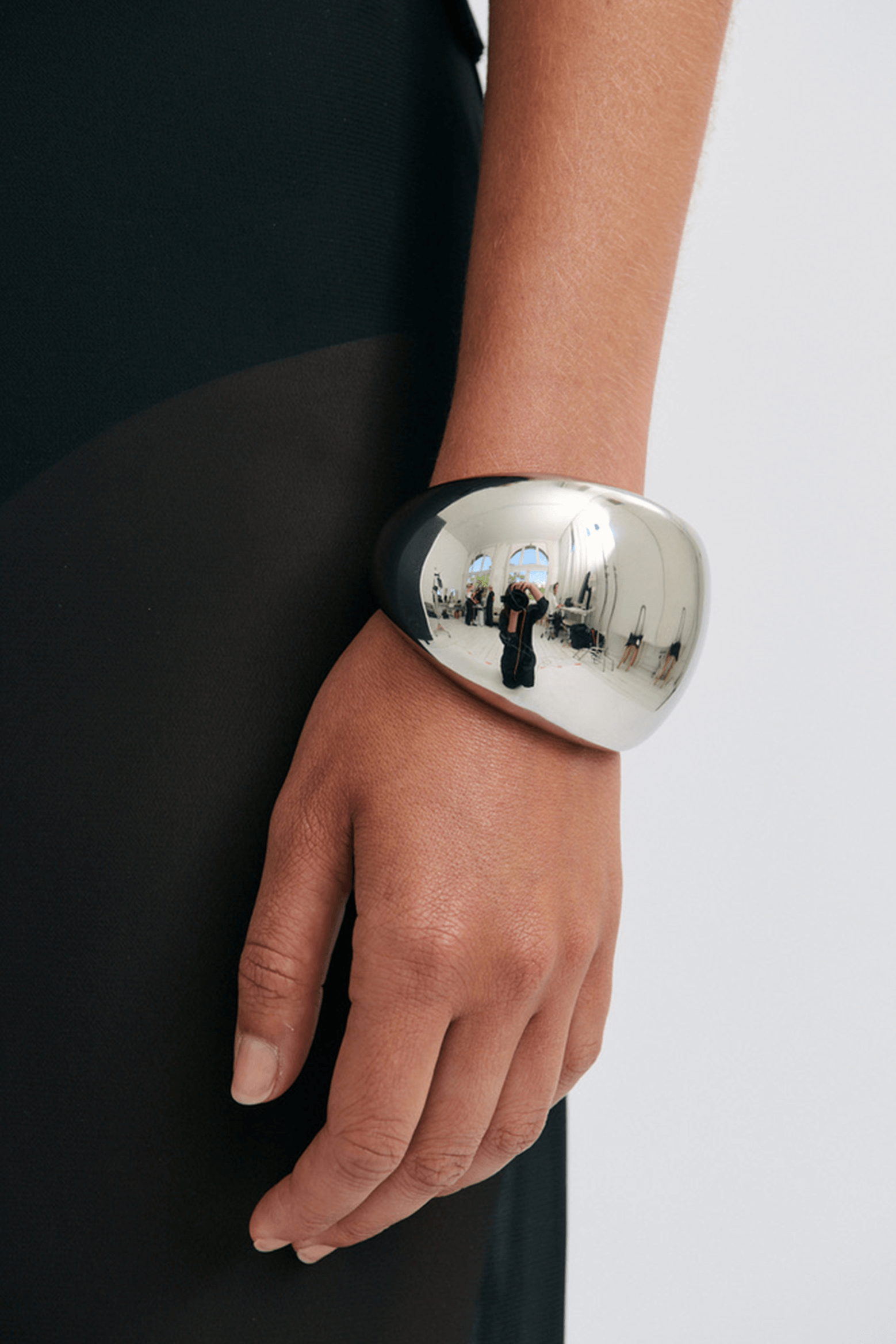 REFLECTION CUFF