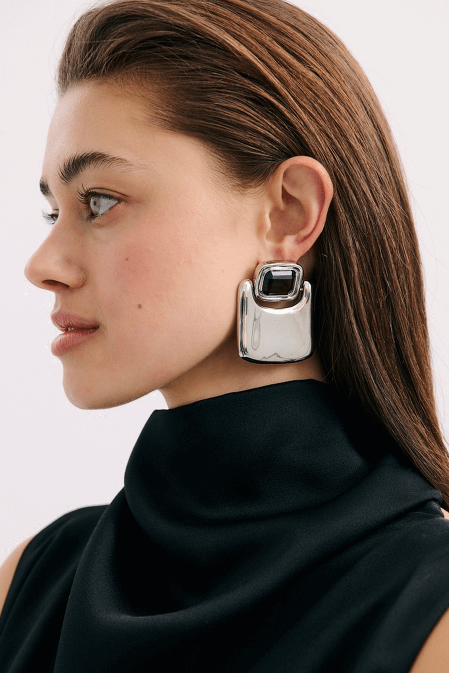 REINE EARRING