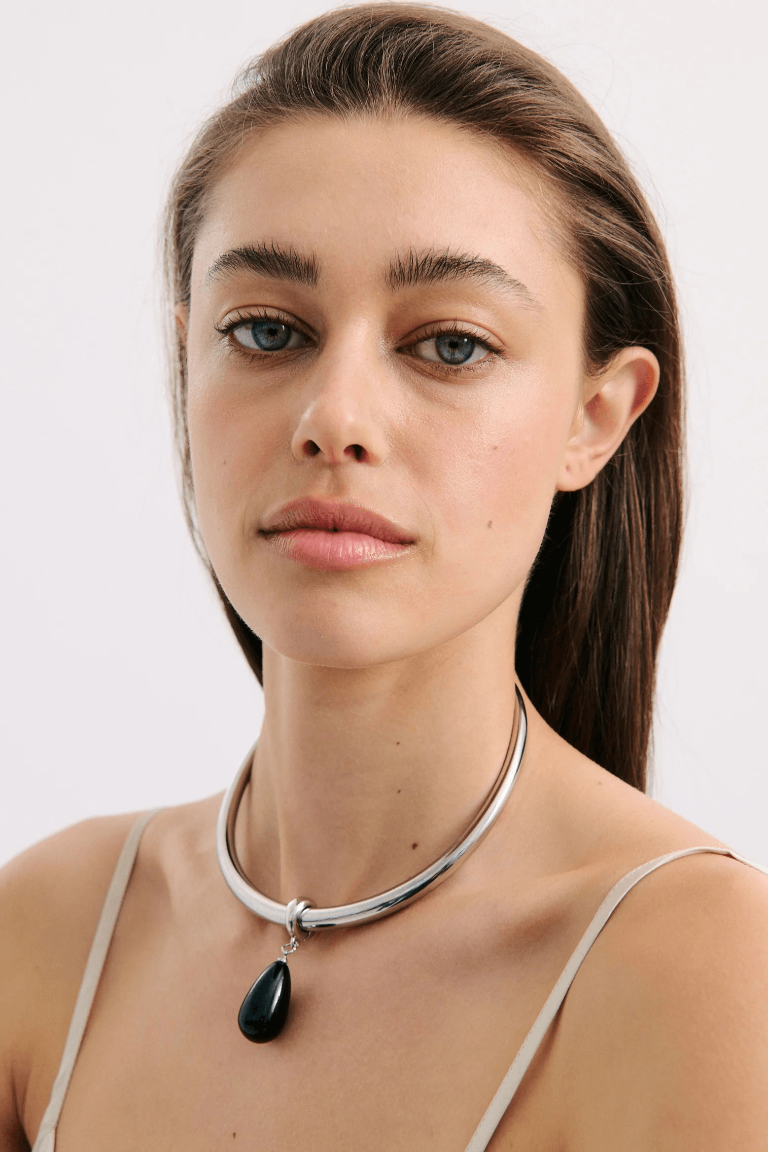 SLIDE ON DROPLET NECKLACE