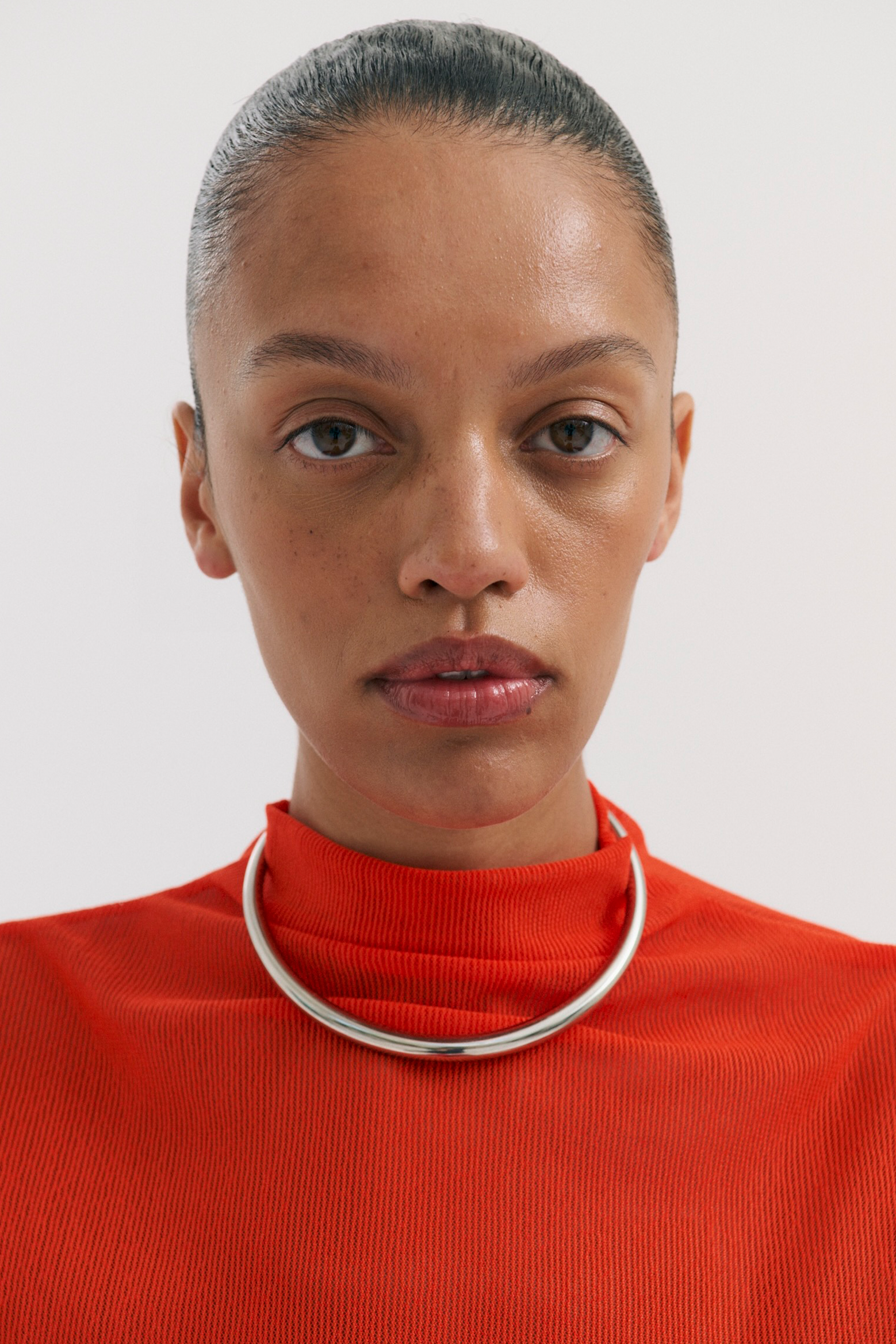 ANNA ROSSI SLIDE ON NECKLACE IN GUNMETAL | THE NEW TREND