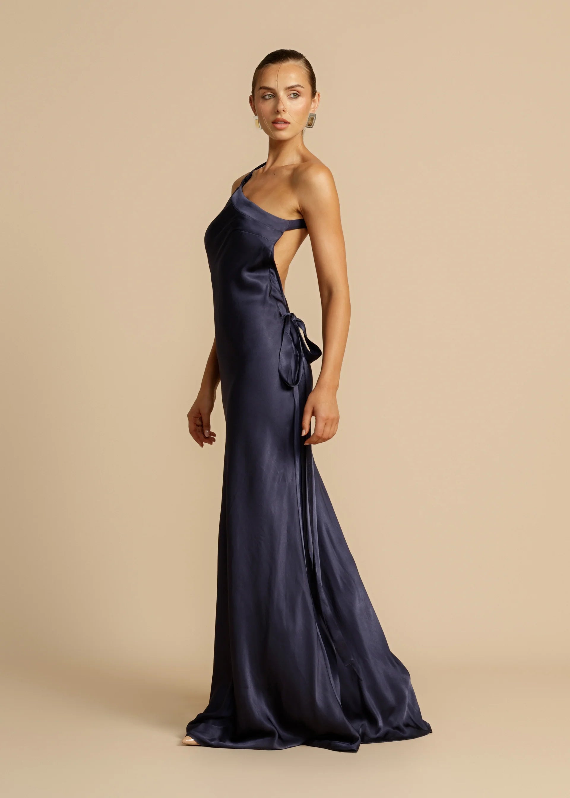 ARCINA ORI MONIQUE DRESS NAVY BLUE | THE NEW TREND

