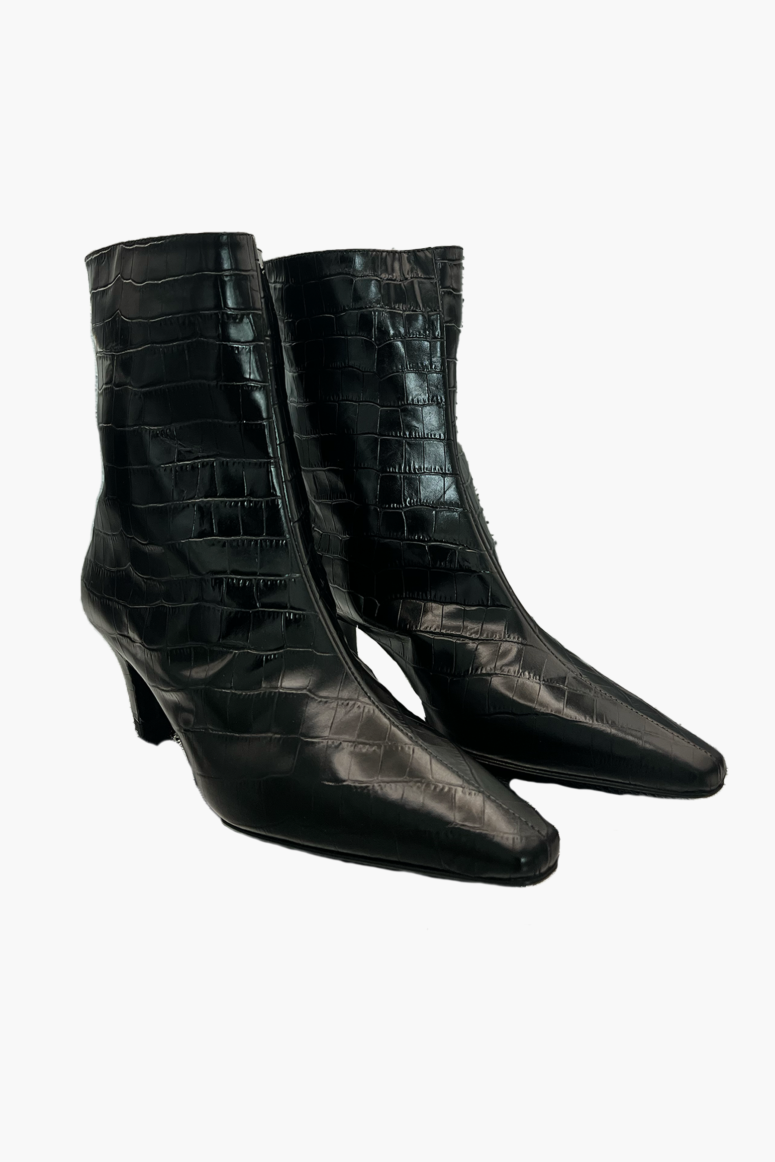 BARE BASE ANKLE BOOT IN BLACK | THE NEW TREND