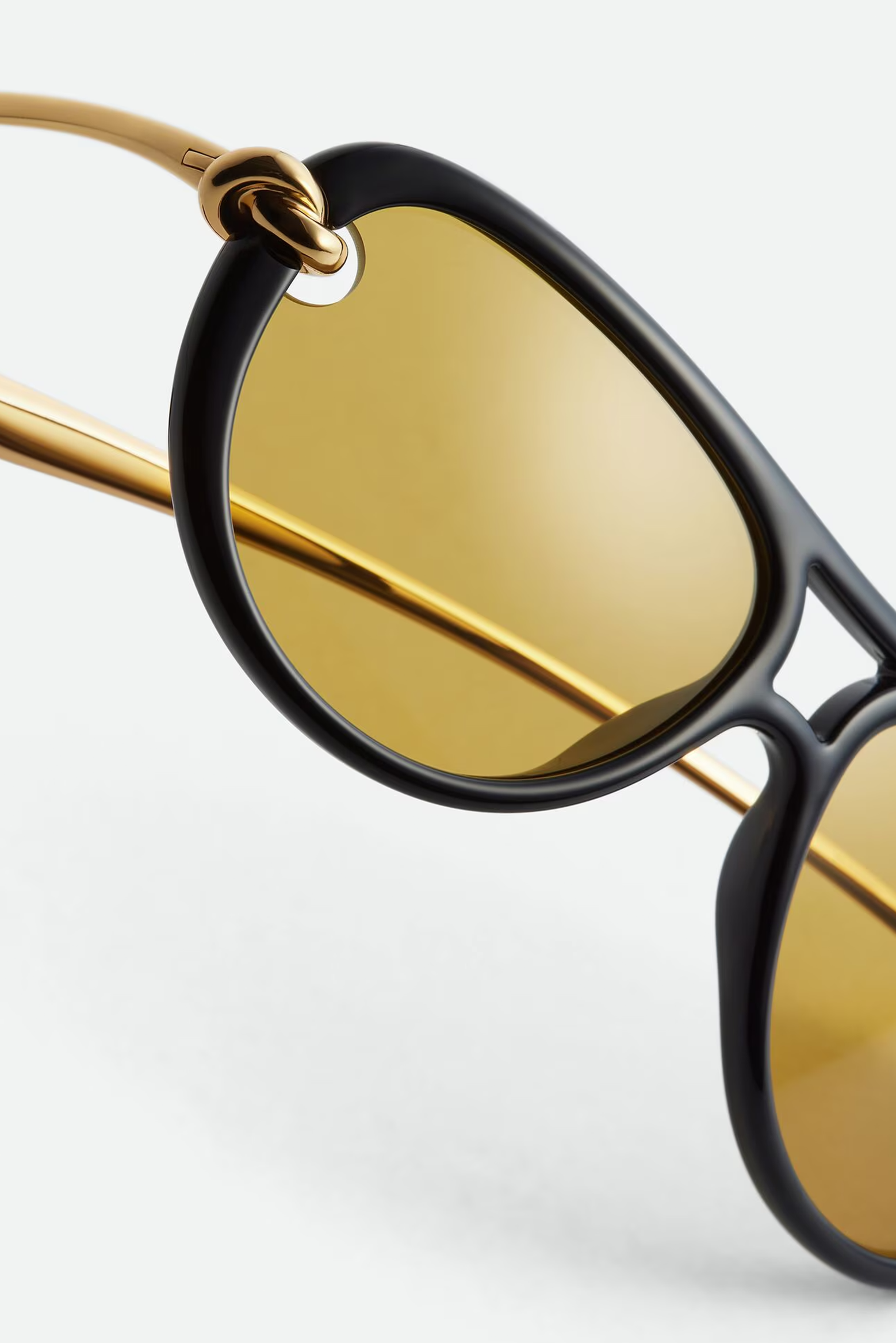 BOTTEGA VENETA KNOT AVIATOR SUNGLASSES | THE NEW TREND