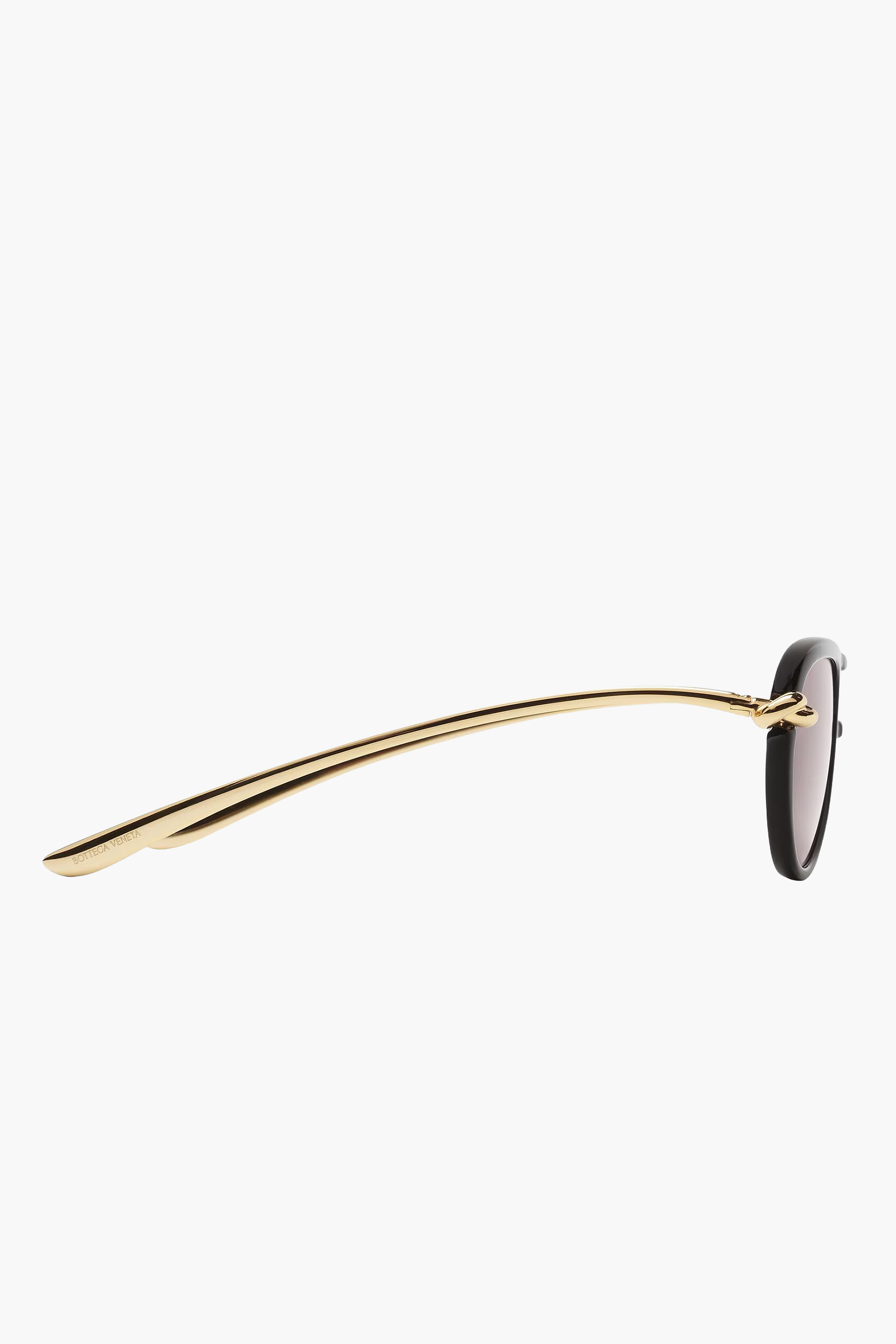 BOTTEGA VENETA KNOT AVIATOR SUNGLASSES IN BLACK | THE NEW TREND