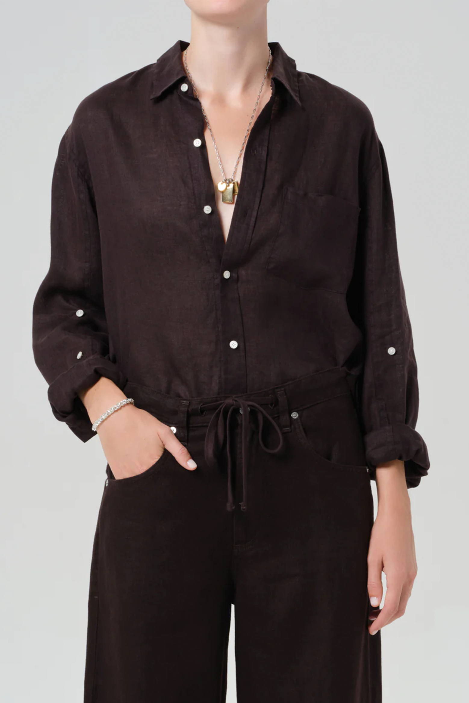CITIZENS OF HUMANITY SHRUNKEN KAYLA SHIRT CHOCOLATE | THE NEW TREND