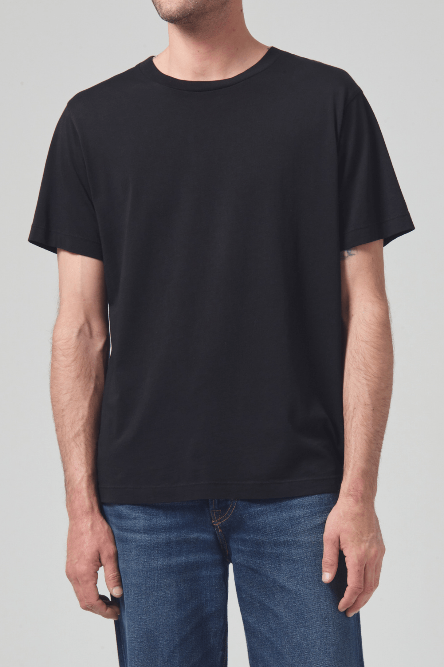 EVERYDAY TEE