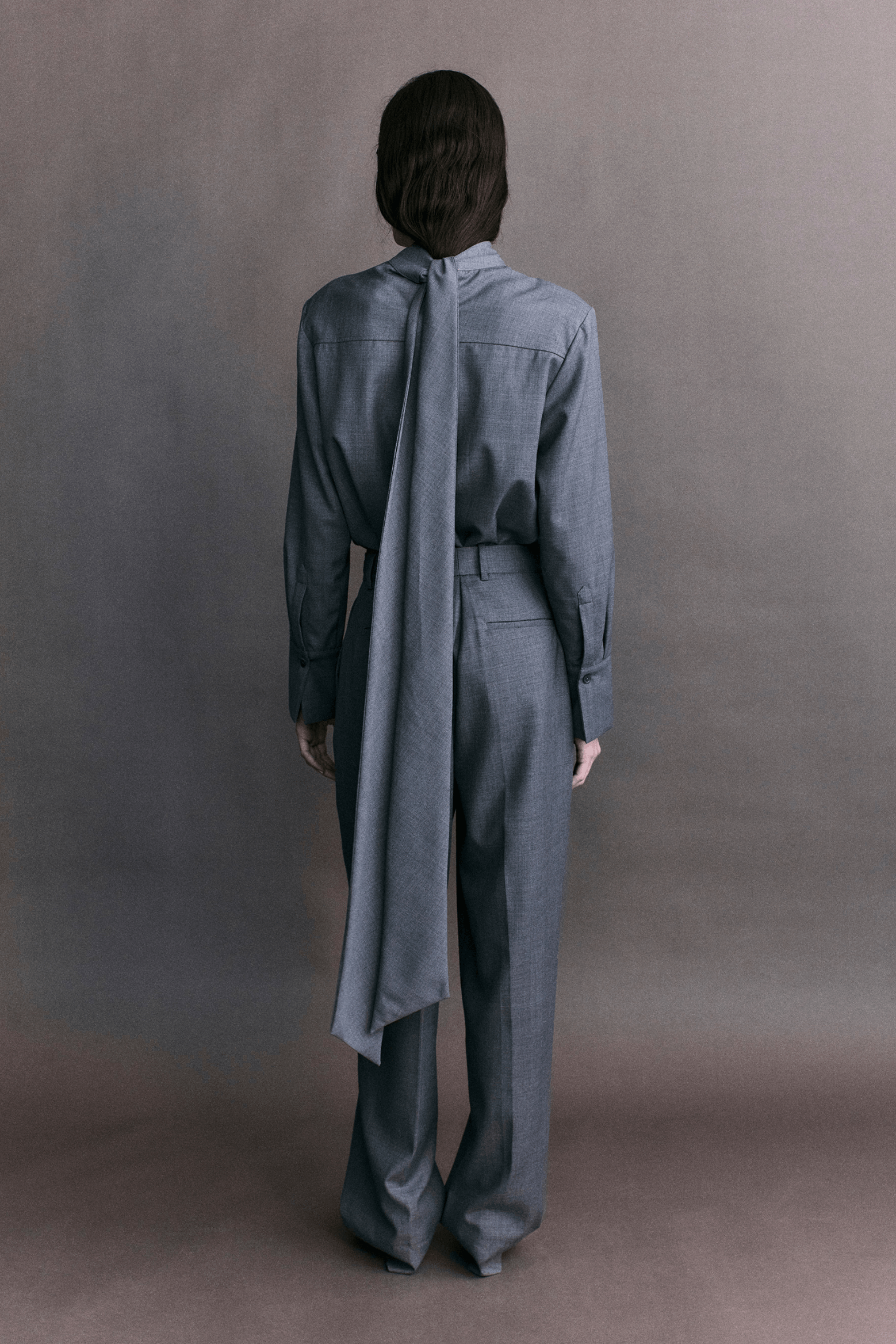 AGNE WOOL TIE BACK SHIRT