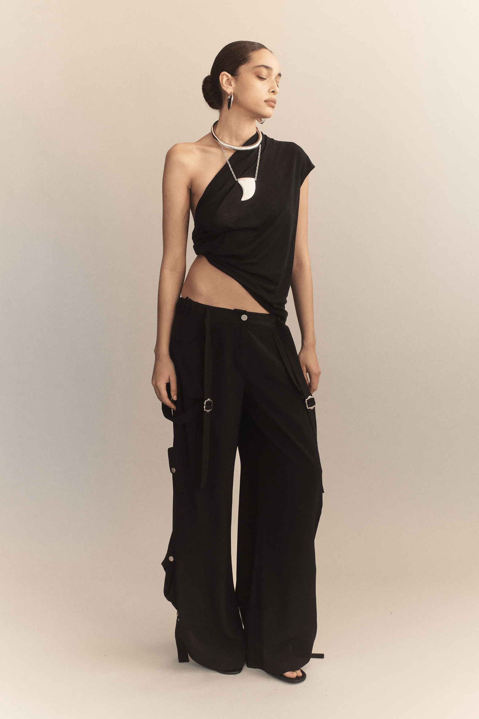 COURTNEY ZHENG SUPIMA COTTON ONE SHOULDER TWIST TOP | THE NEW TREND