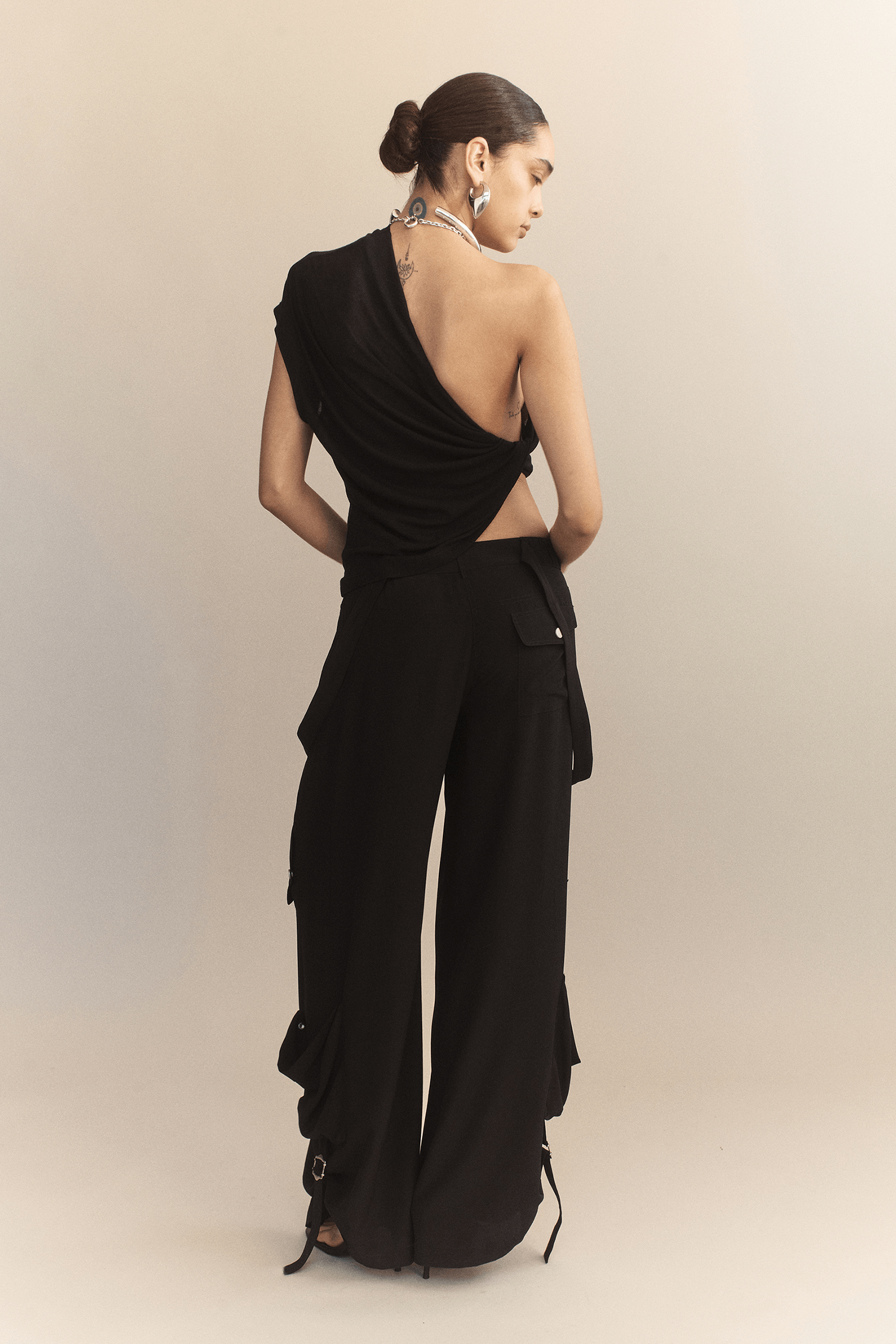 COURTNEY ZHENG SUPIMA COTTON ONE SHOULDER TWIST TOP | THE NEW TREND