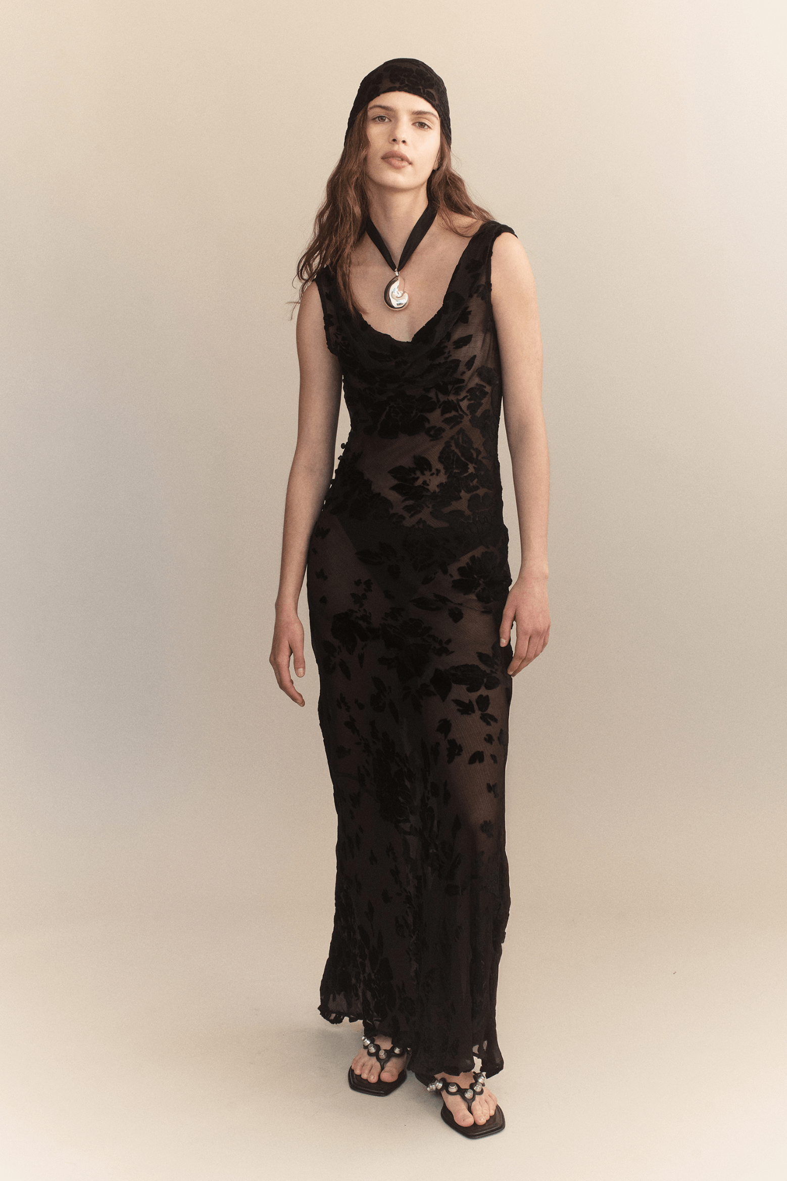 COURTNEY ZHENG SILK VELVET DEVORE DRESS |THE NEW TREND