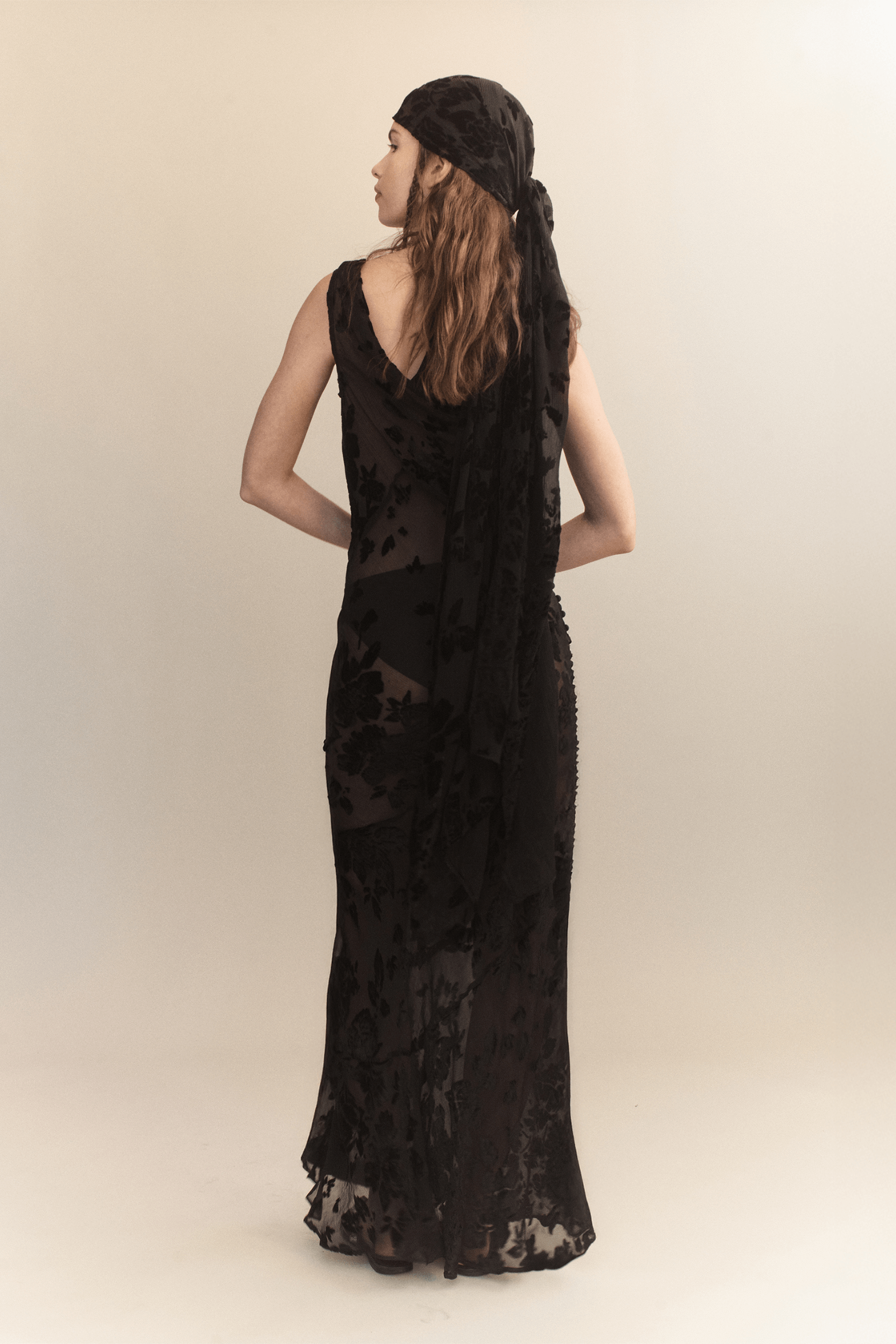 COURTNEY ZHENG SILK VELVET DEVORE DRESS |THE NEW TREND