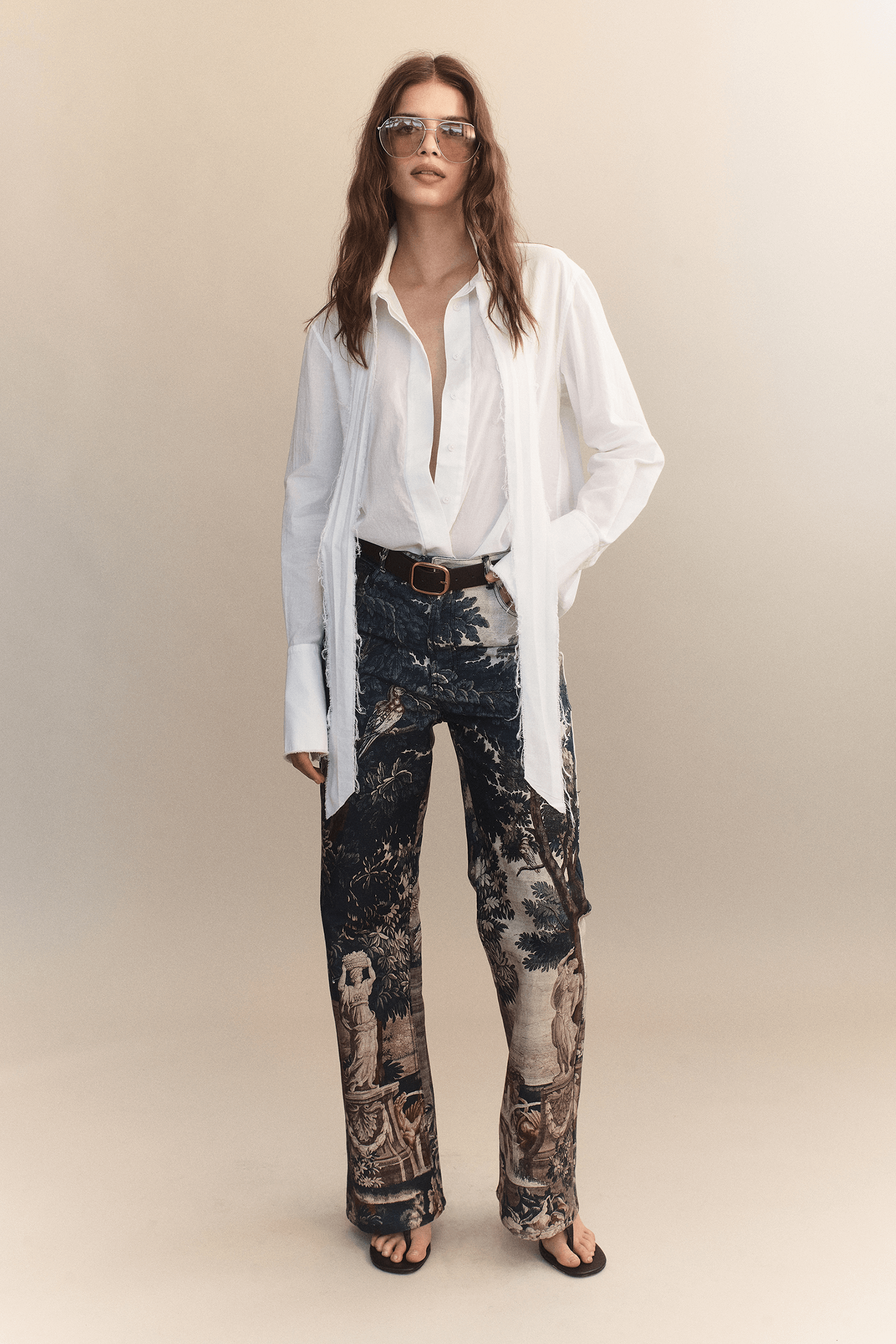 COURTNEY ZHENG TAPESTRY PRINT JEANS | THE NEW TREND