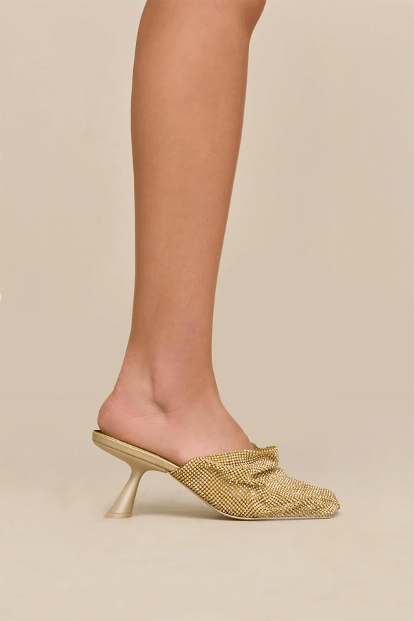 CULT GAIA ORION MULE IN SAND DOLLAR | THE NEW TREND – The New Trend