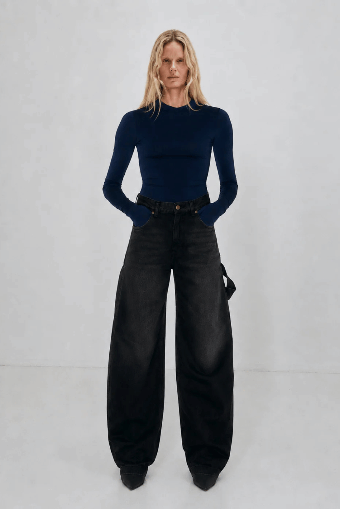 AUDREY - BARREL LEG CARPENTER DENIM