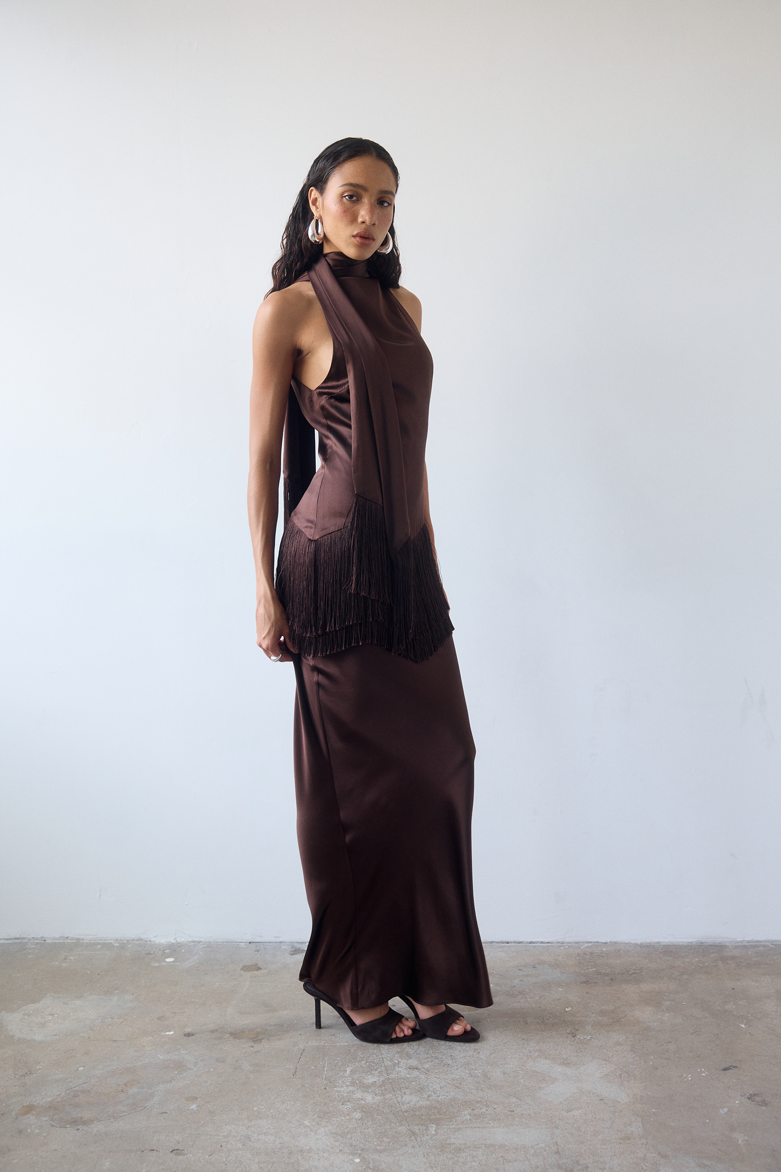 DE LA VALI KHAMSIN MAXI DRESS IN CEDAR | THE NEW TREND