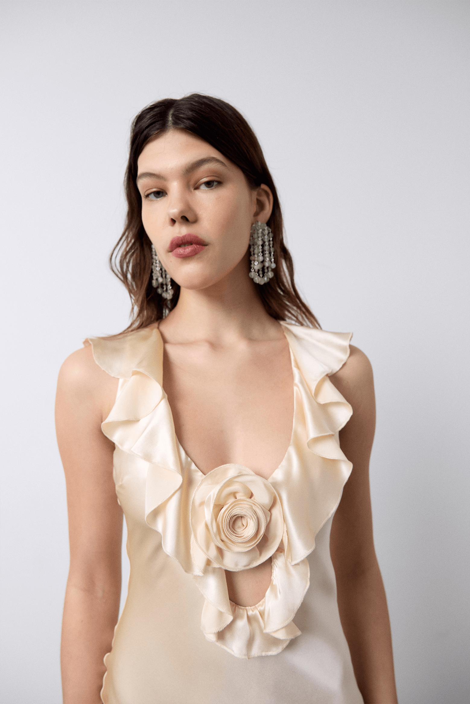 DE LA VALI NEMA DRESS IN CREAM | THE NEW TREND