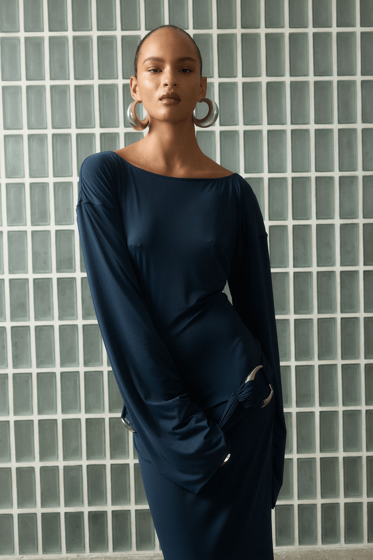 DE LA VALI QAMAR MAXI DRESS MIDNIGHT | THE NEW TREND