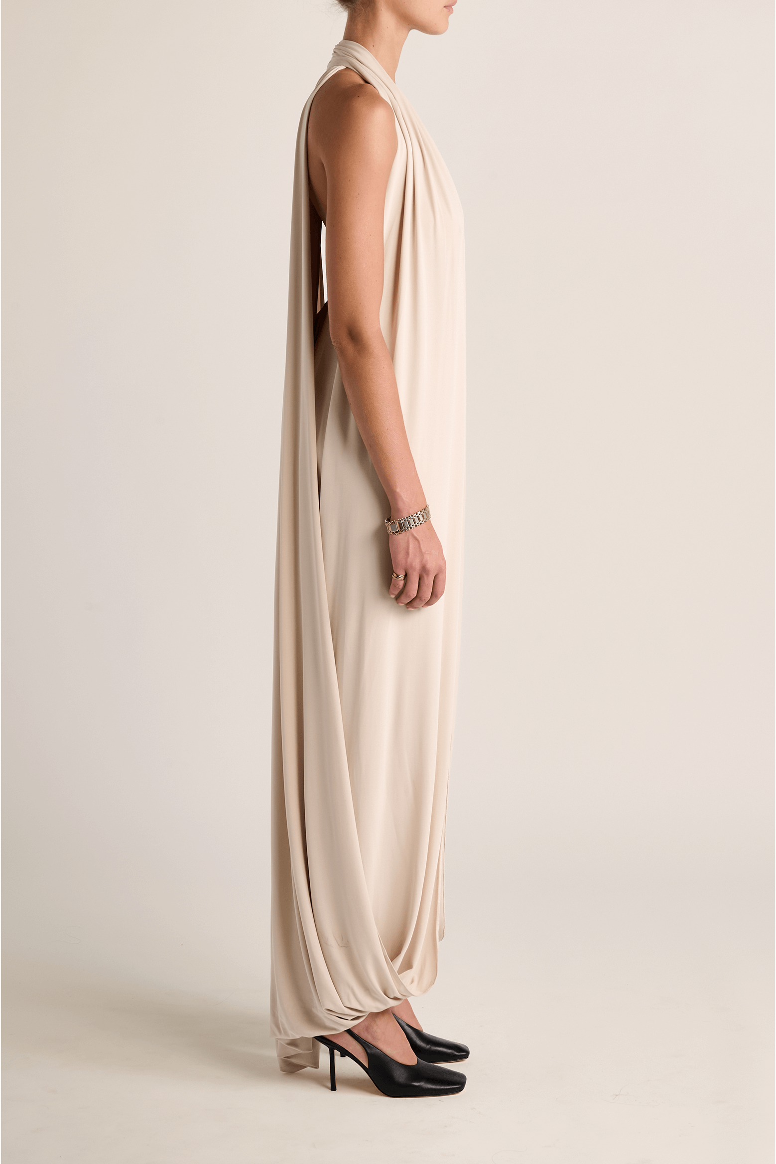 ESSE SOLINA HALTER DRESS | THE NEW TREND