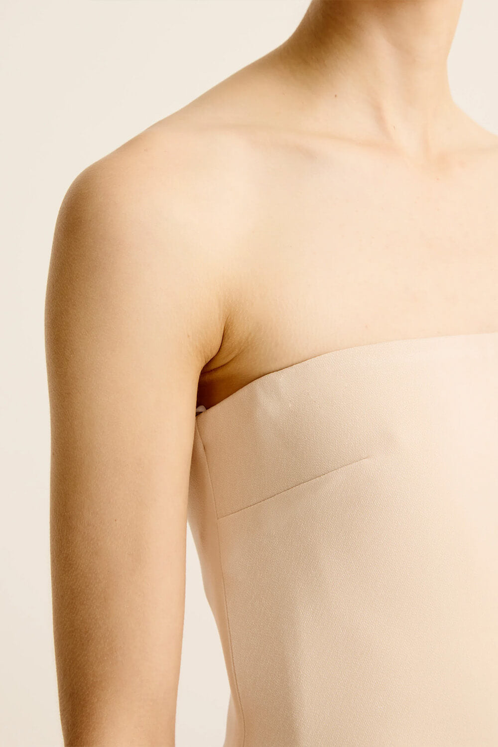 ESSE ISSIA MINI DRESS IN CREMA | THE NEW TREND