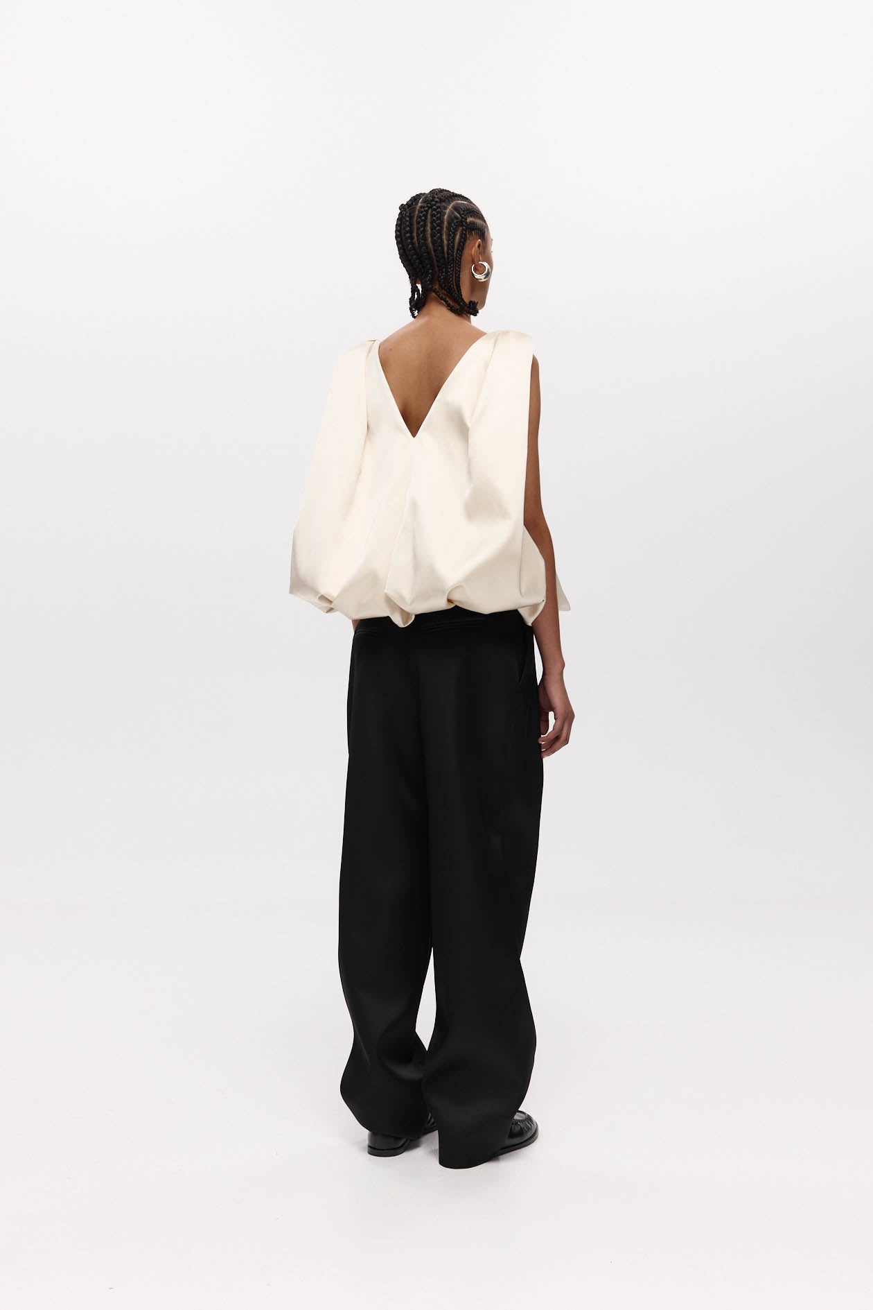 HARRIS TAPPER KNOT TOP IN IVORY | THE NEW TREND