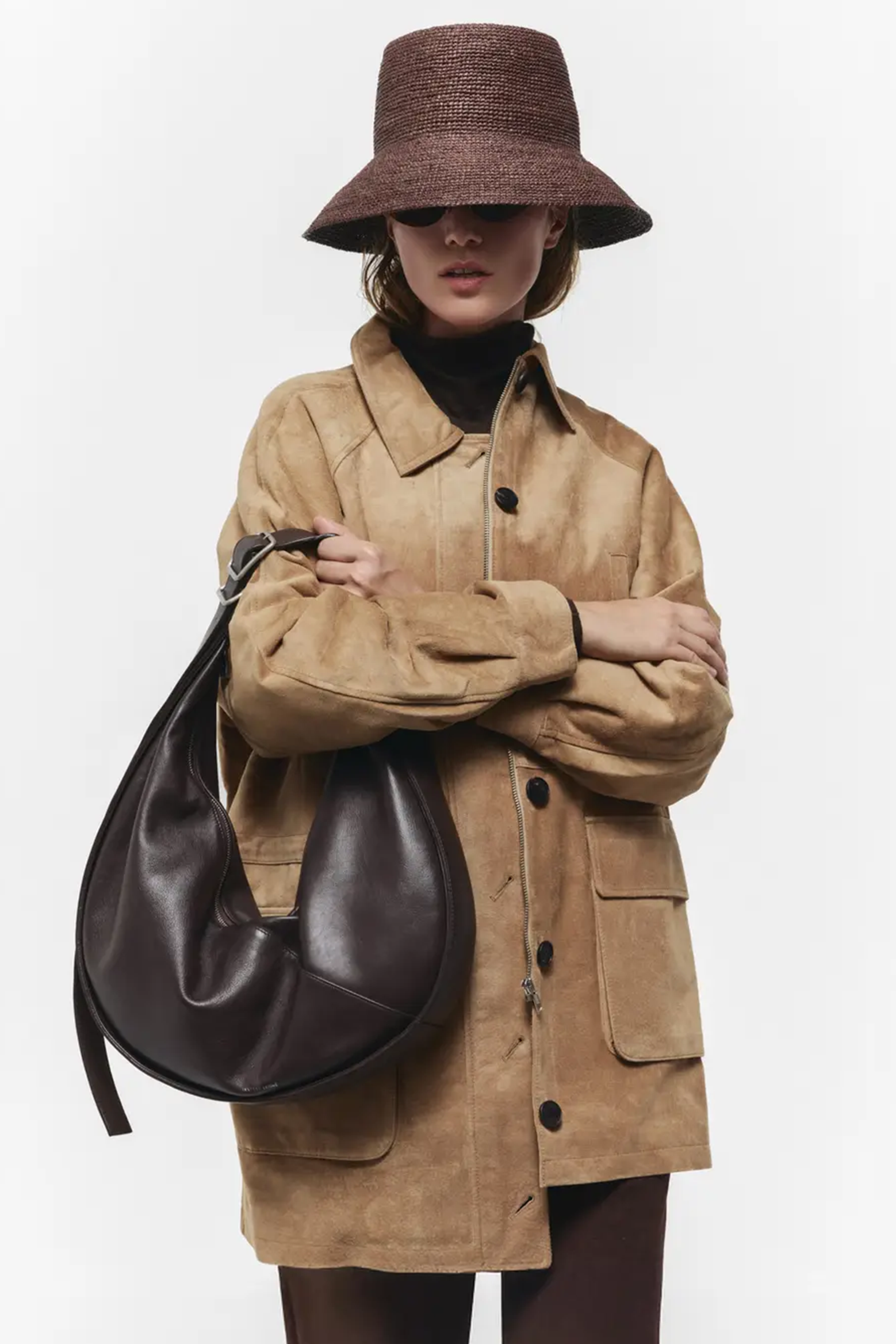 JANESSA LEONÈ FELIX BUCKET HAT | THE NEW TREND