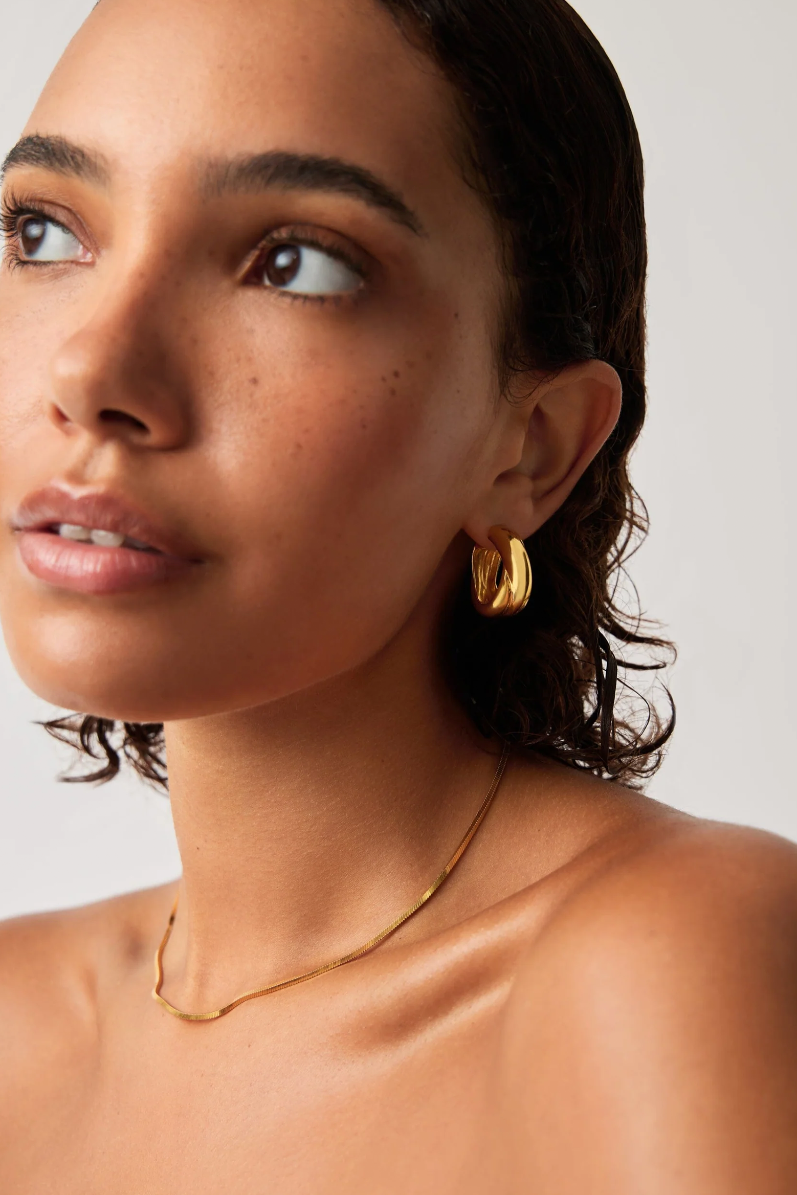 CHUNKY ENTWINE MEDIUM HOOP EARRINGS | THE NEW TREND

