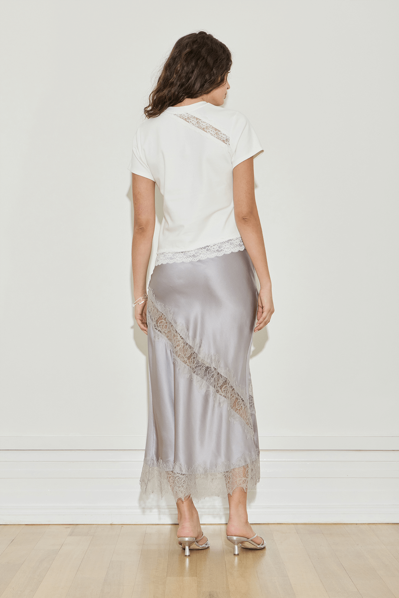 MAISON ESSENTIELE SILK LACE MIDI SKIRT | THE NEW TREND
