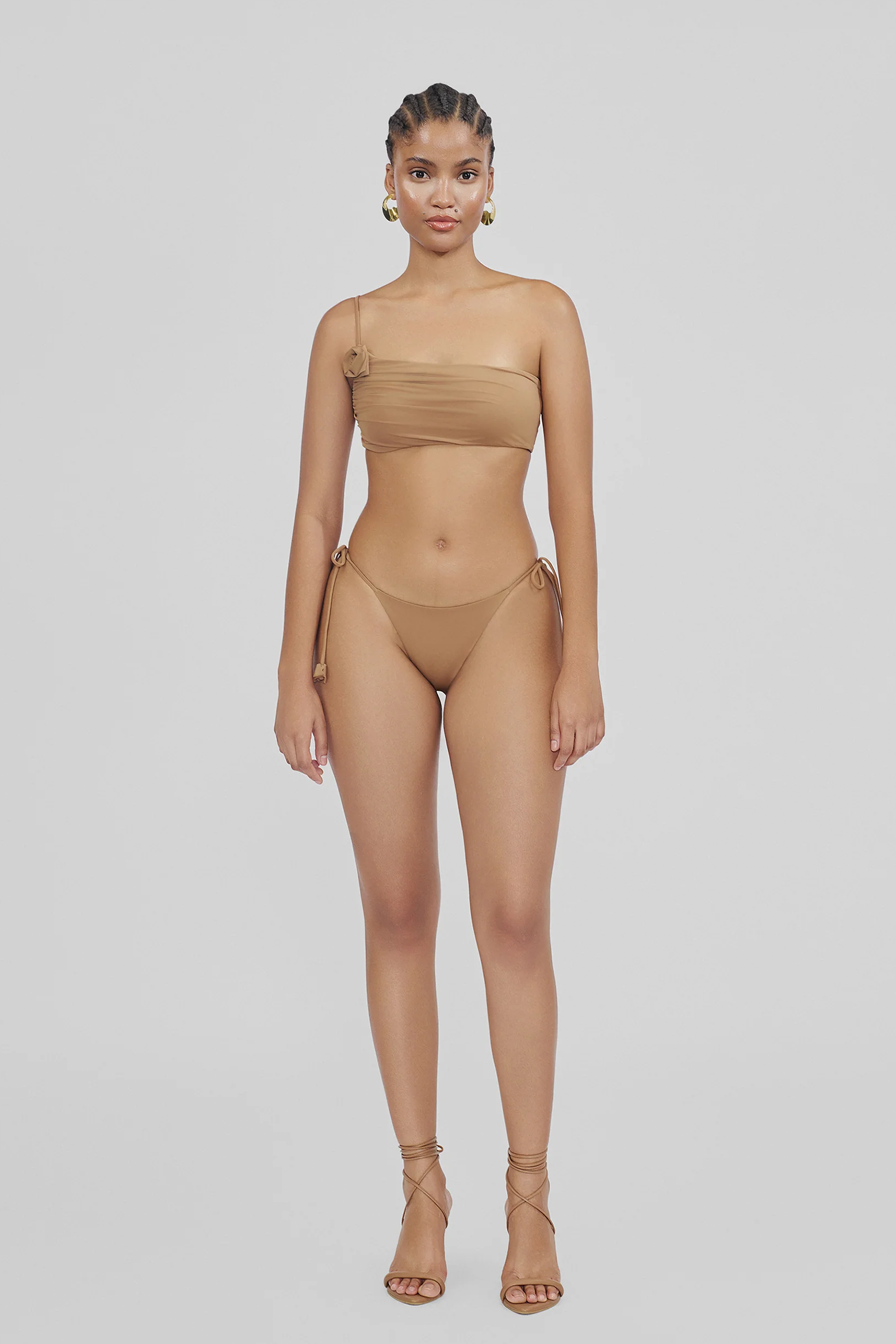 MAYGEL CORONEL GRAU BIKINI | THE NEW TREND