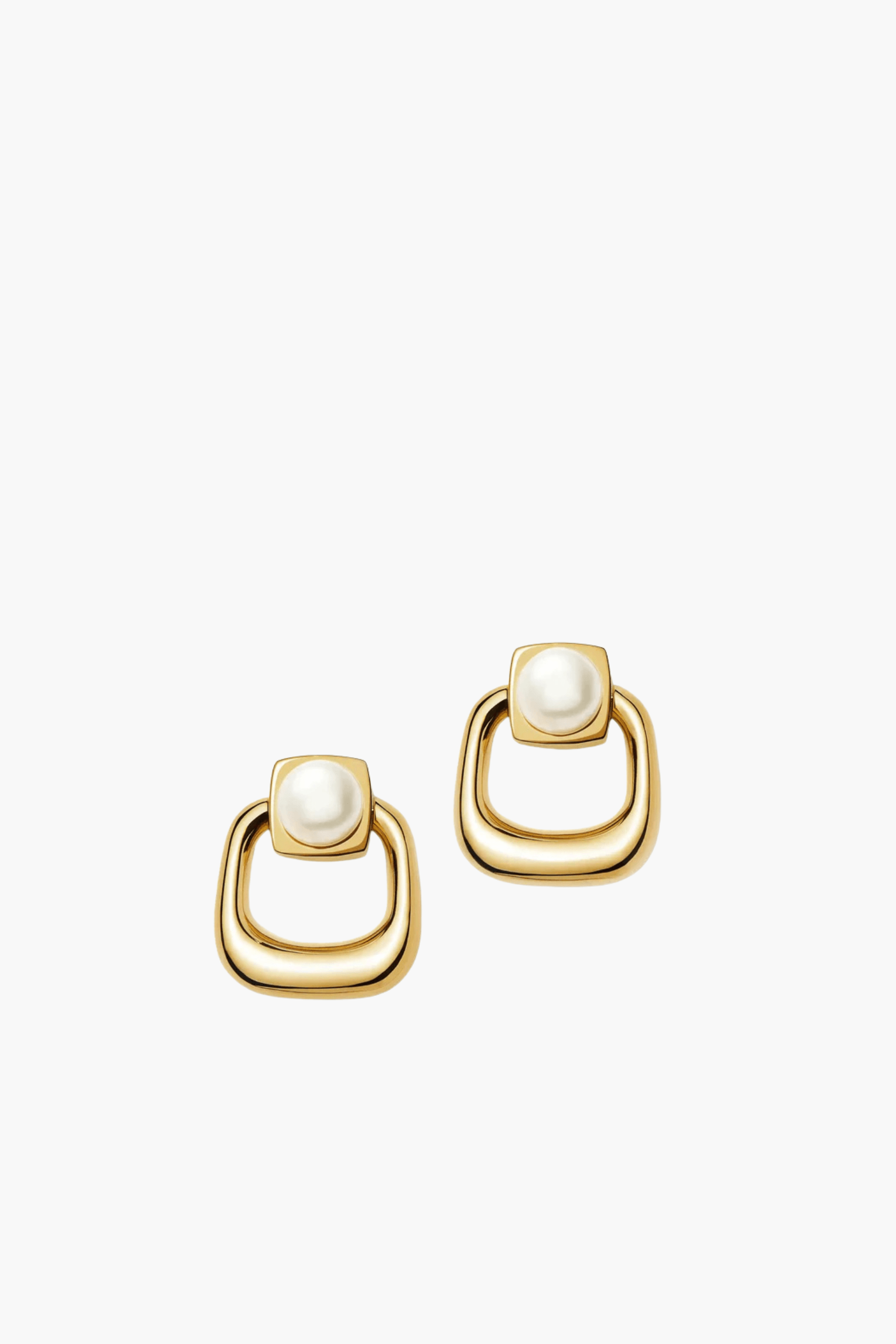 BUTTON PEARL STATEMENT STUD EARRINGS