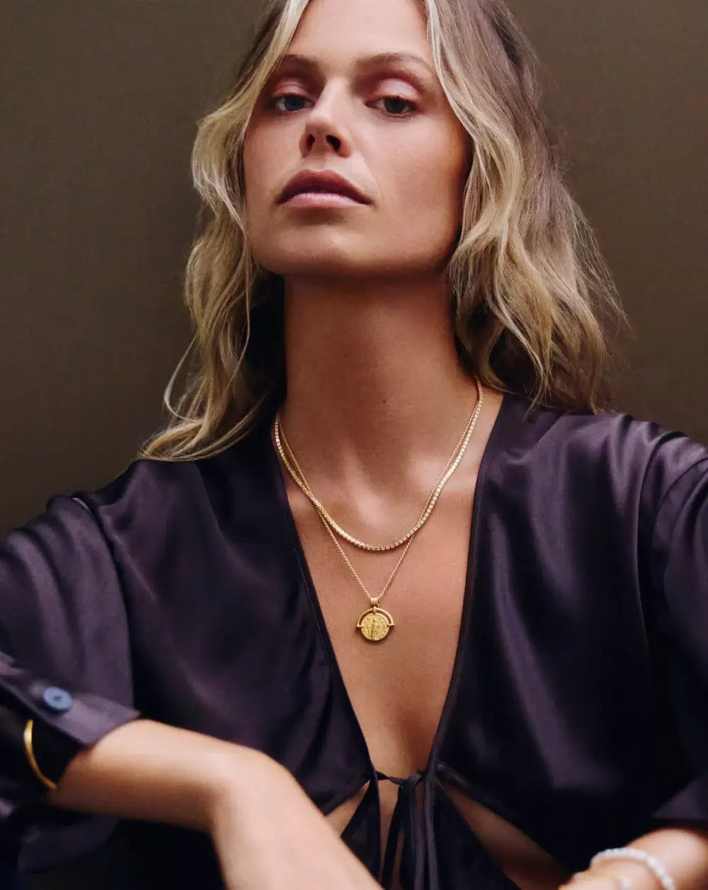 MISSOMA ROMAN ARC COIN NECKLACE | THE NEW TREND